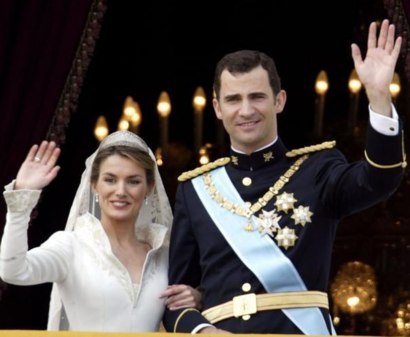 西班牙王后与费利佩六世不同时期的合照,时间并未改变彼此的爱