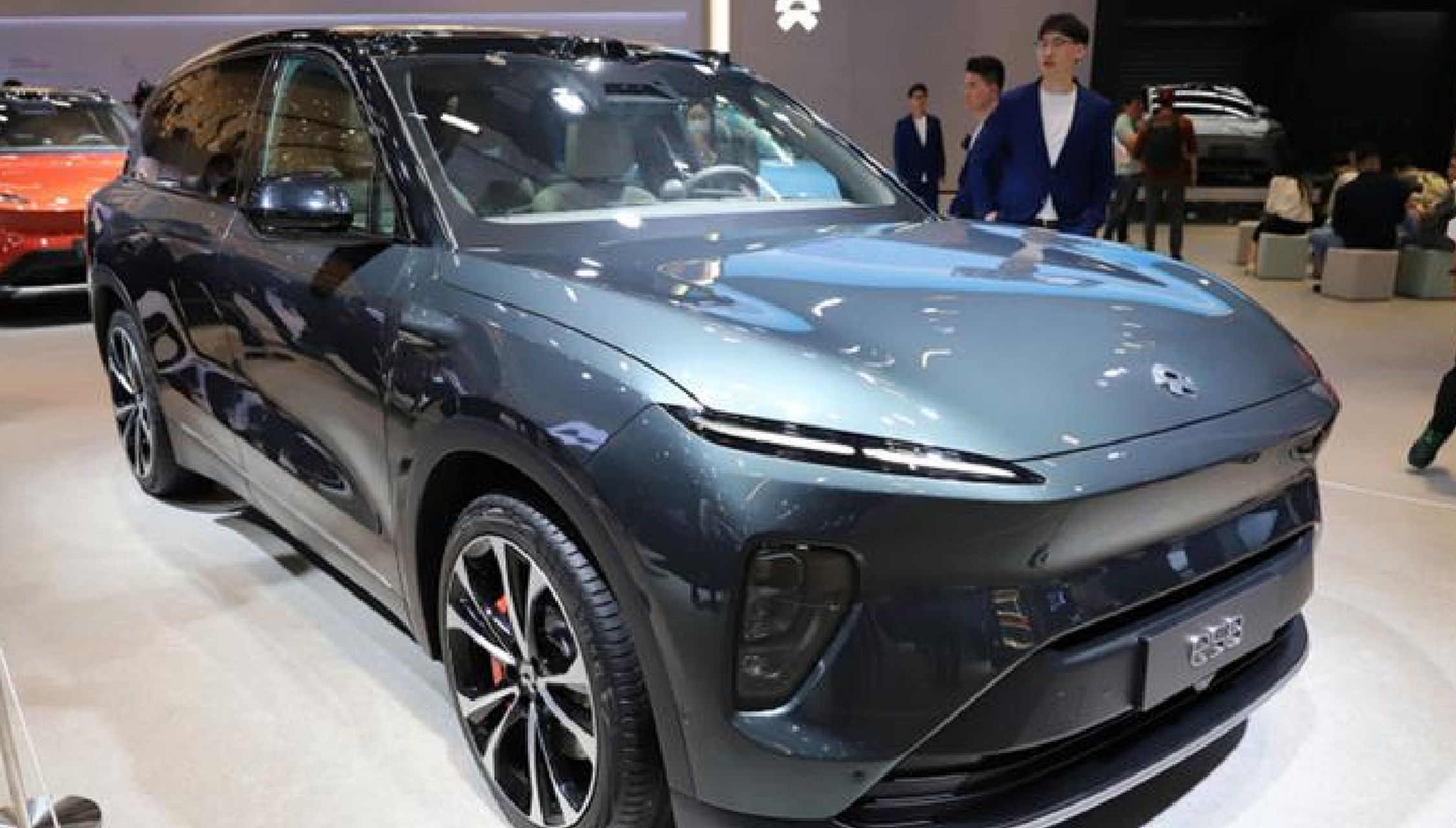 6月24日,蔚来宣布了全新es8的售价