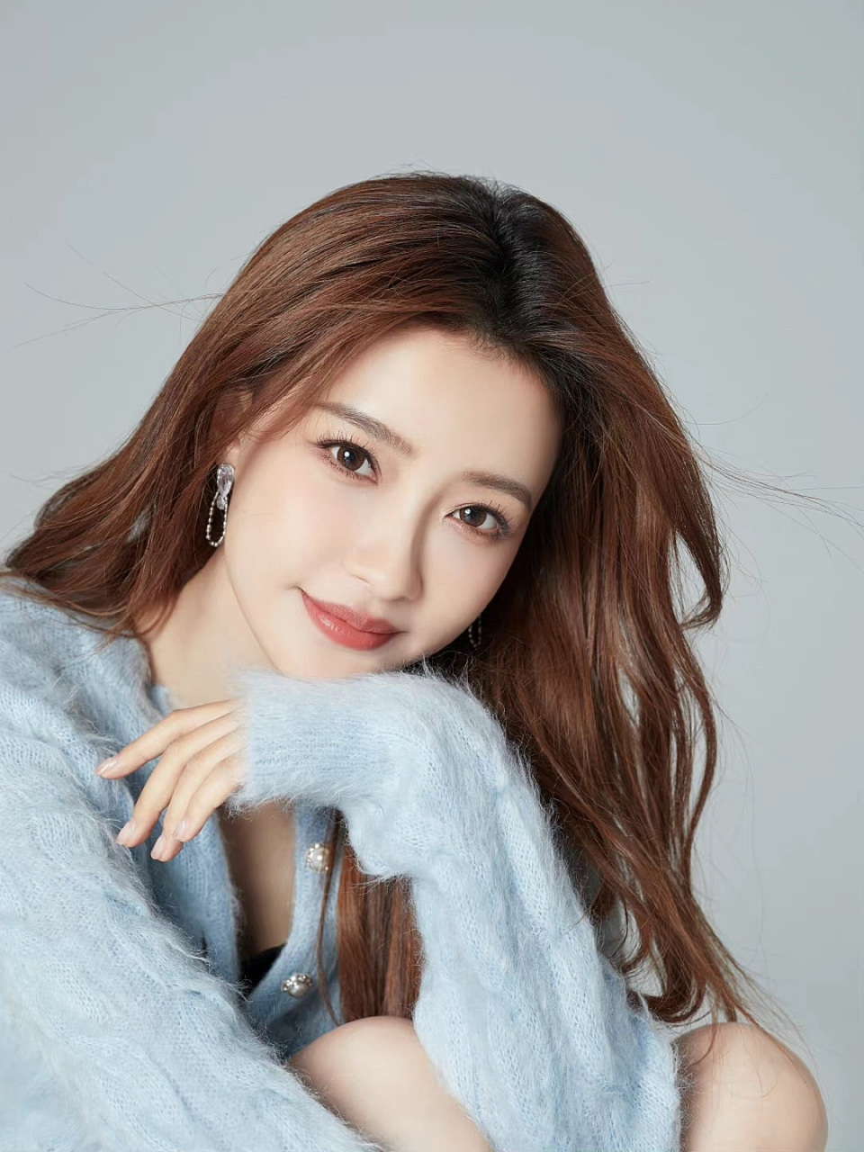 2,欧阳娣娣去参加创造营也是和欧阳娜娜 商量的,反正与一大家子都要