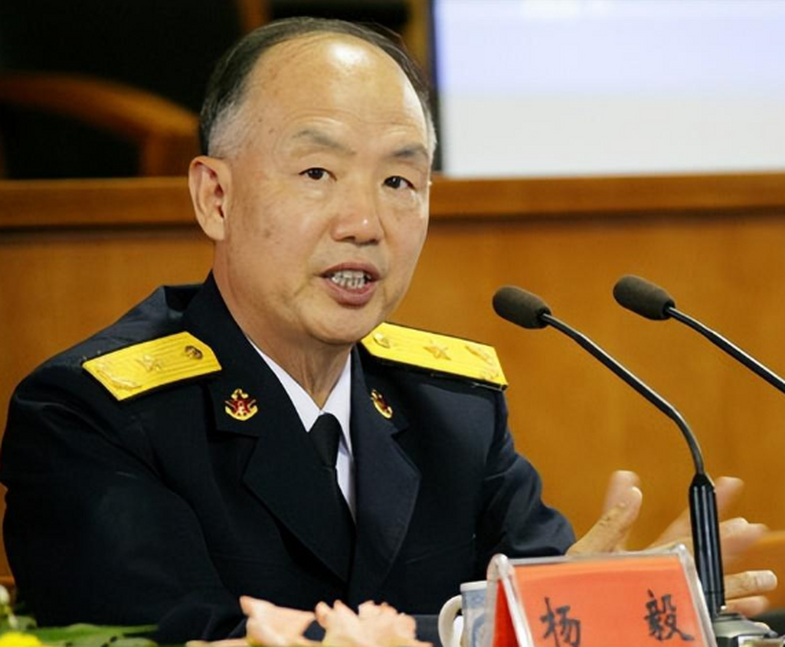 海军少将杨毅回忆:戏称要造12艘航母,美国惊呼中国将瓜分太平洋.