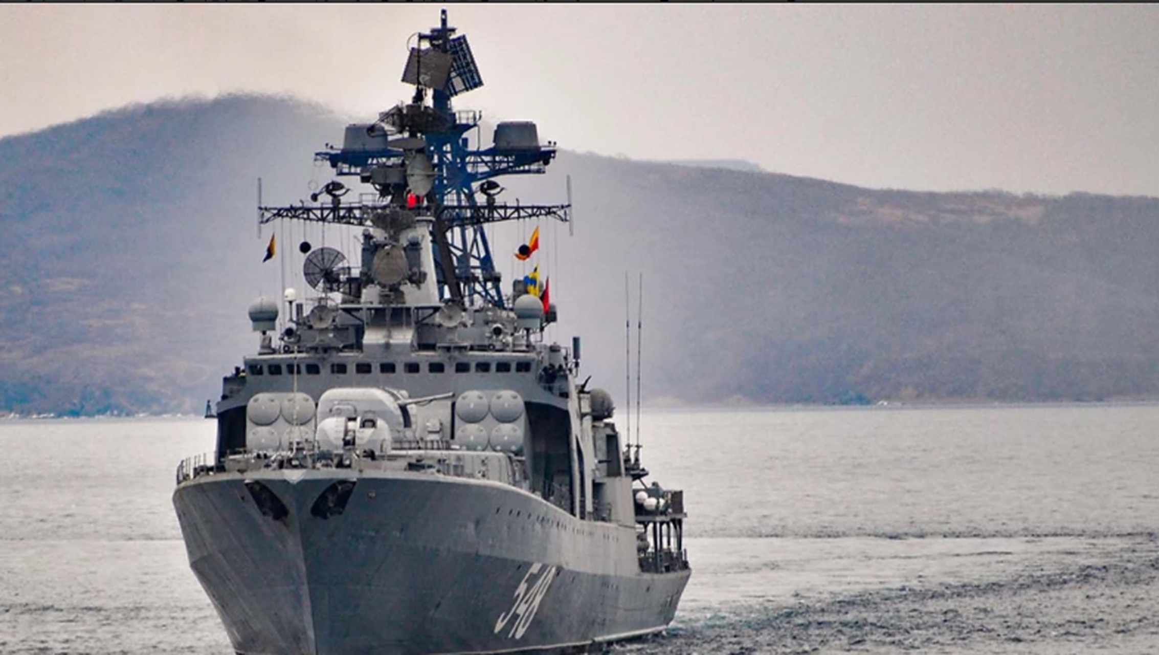 俄太平洋舰队反潜舰在演习中攻击日本海水域的"敌方"潜艇 俄罗斯东部