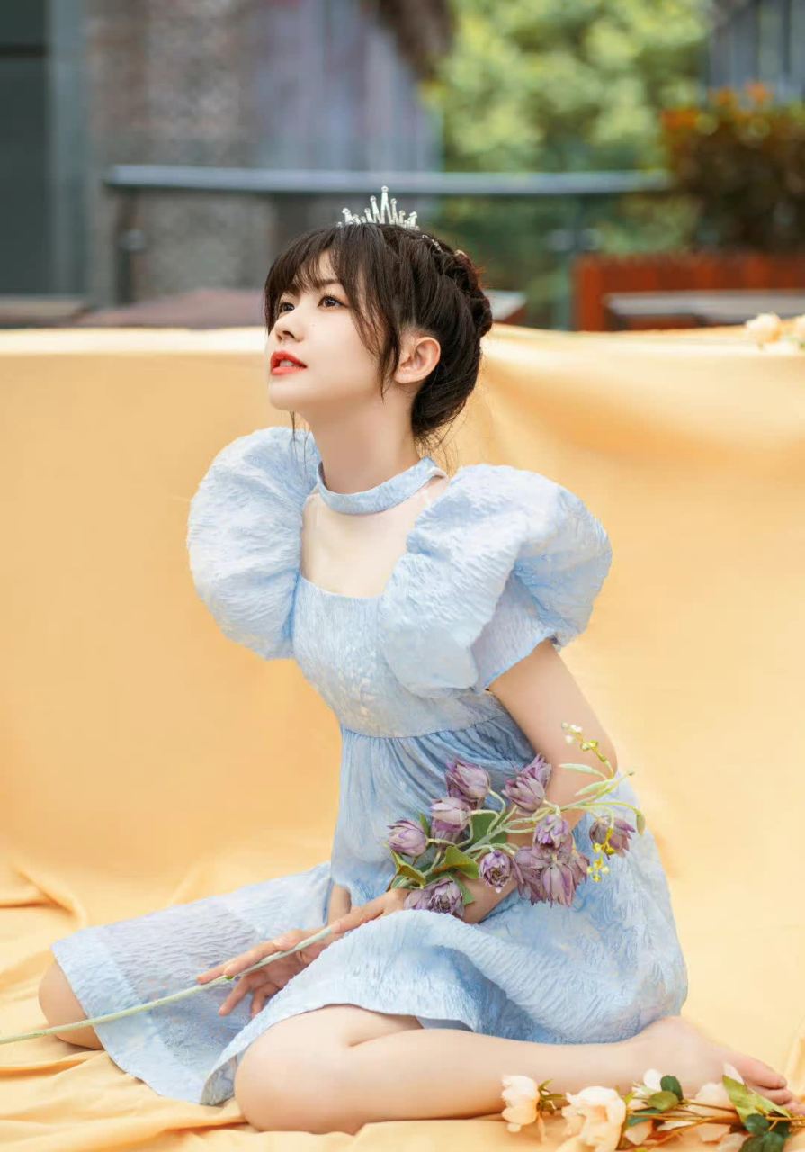 赖美云大长腿漂亮jio,白嫩嫩[二哈]