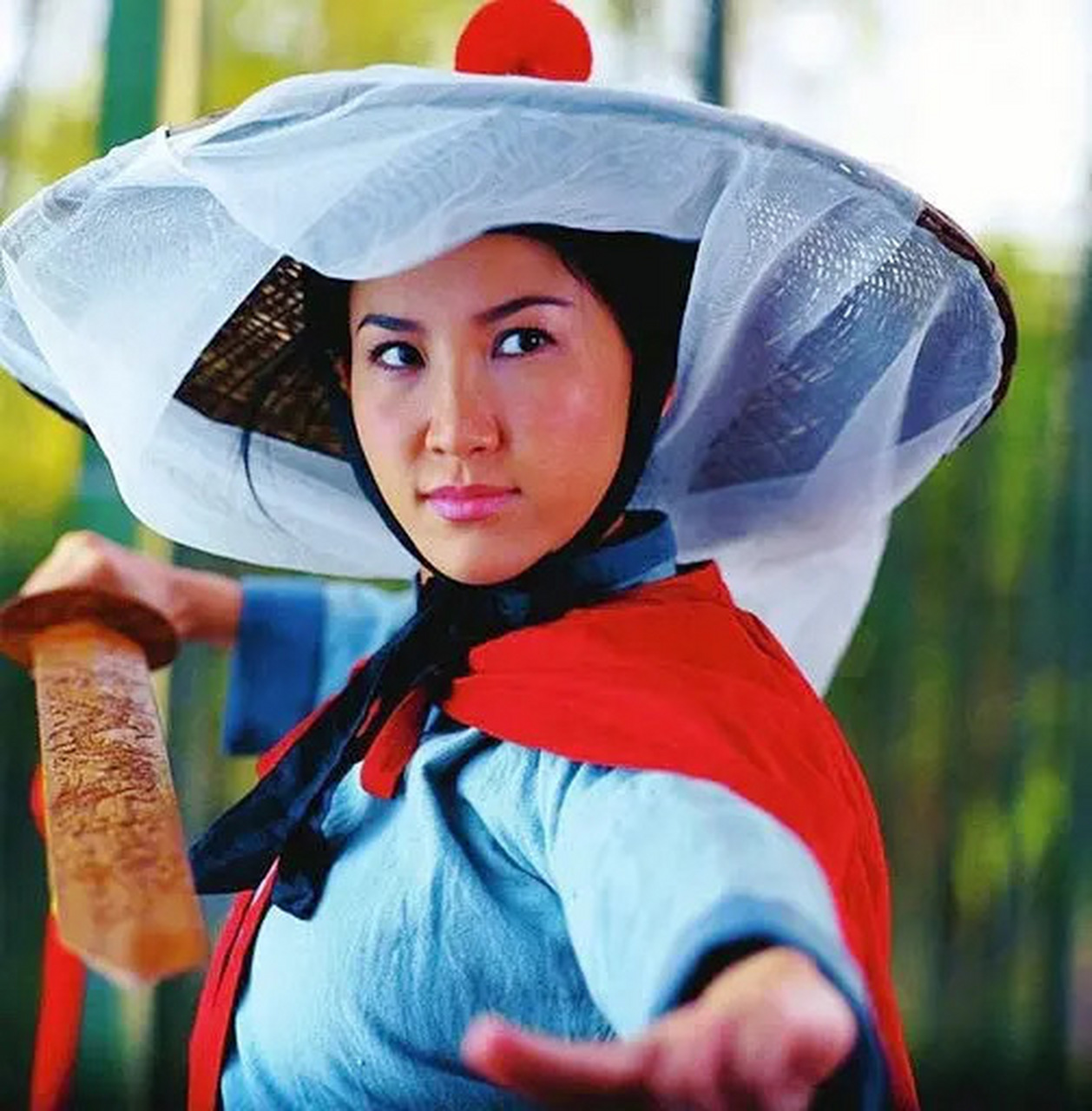 2004年,李玟和尊龙合作的电影《自娱自乐》花絮!