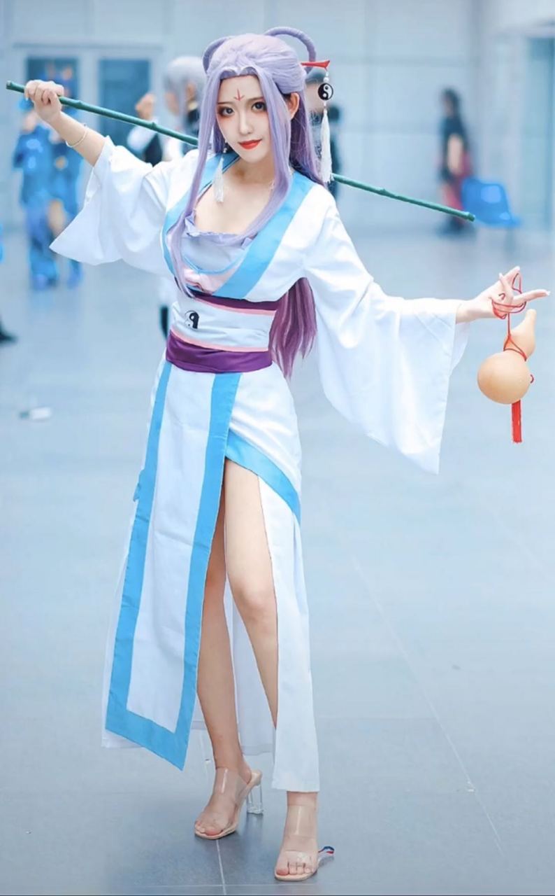 从前有座灵剑山# 王舞cosplay#每日打卡计划