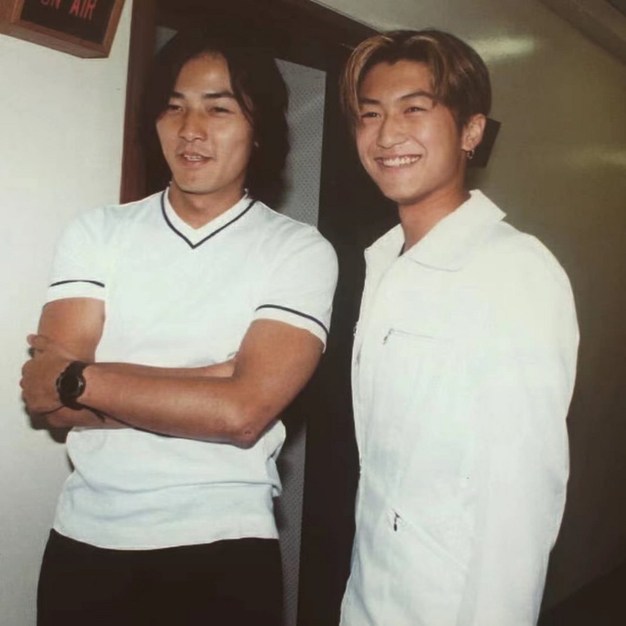 【郑伊健,谢霆锋】两代"陈浩南"合照,单讨论这个角色而言,后者略显