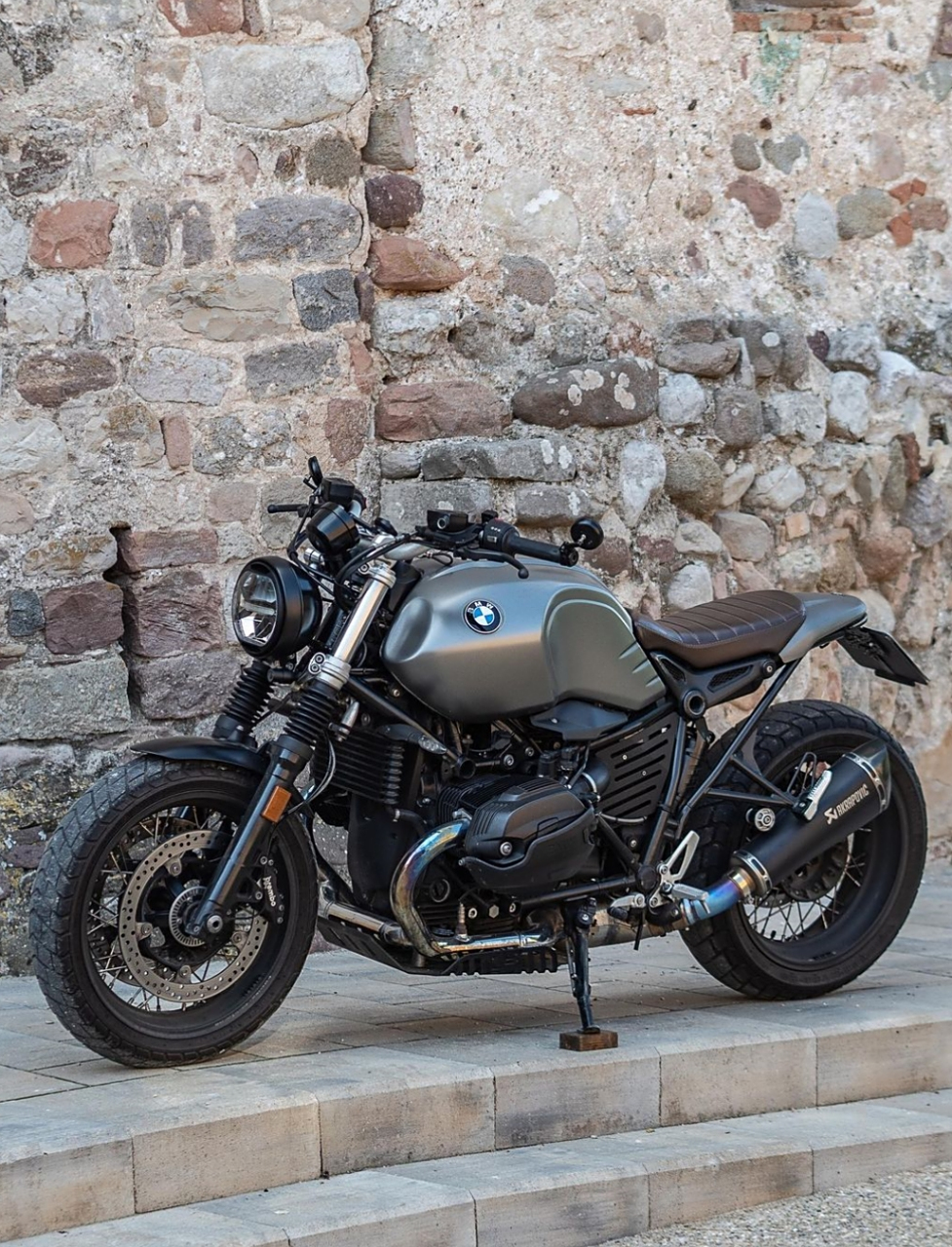 车型:bmw r ninet pure r ninet在国内被戏称为"拿铁"属于宝马摩托的