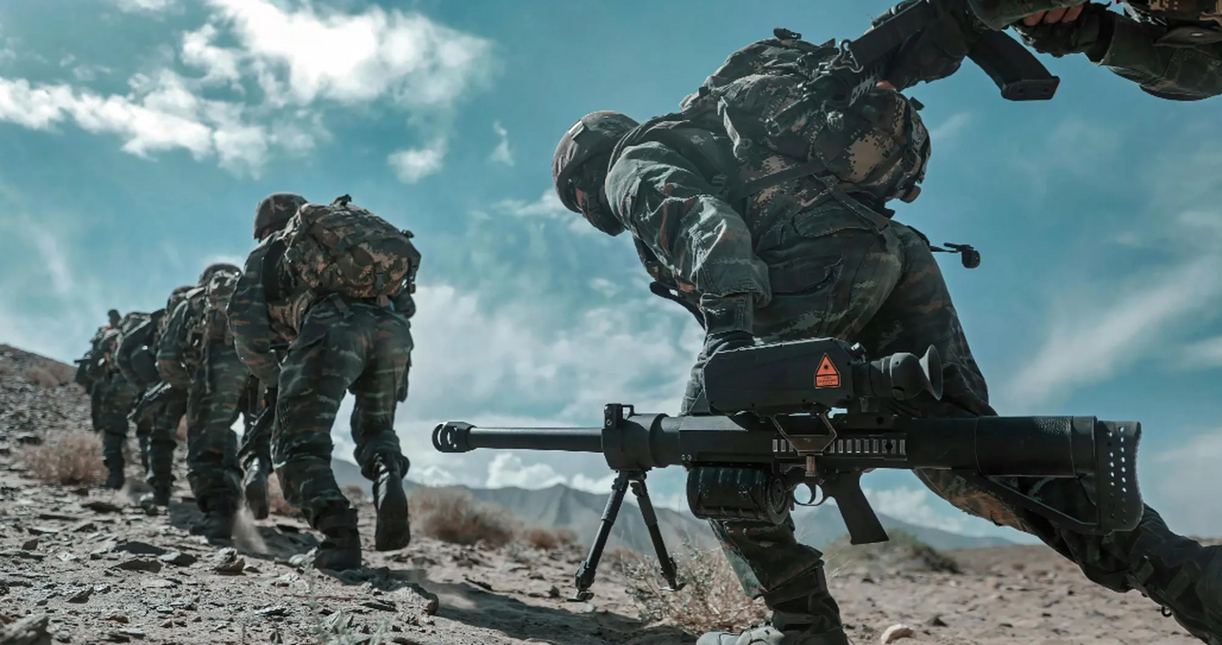 位于新疆腹地的一支精锐部队——新疆武警总队某支队,近日在海拔4000