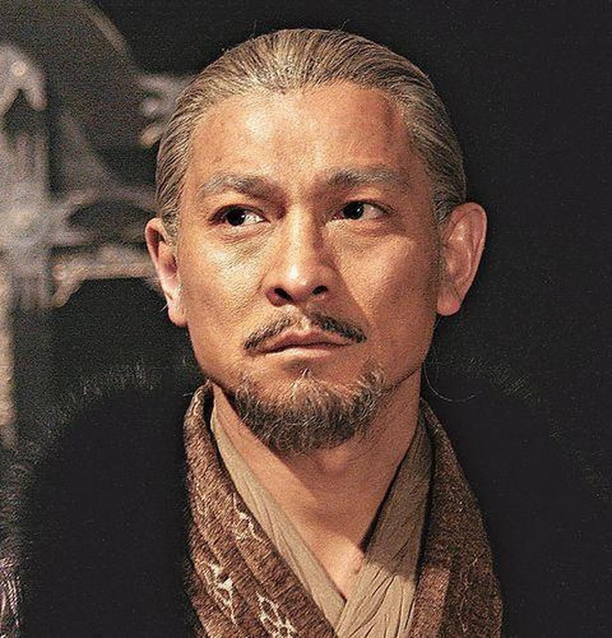 刘德华主演的电影《三国之见龙卸甲》他饰演主角赵子龙.