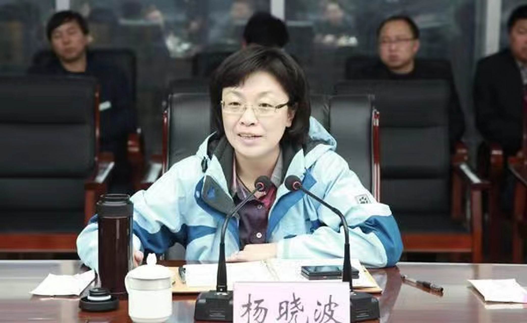 图中的她叫杨晓波,曾经是一名市长,却利用职权之便大搞财色交易.