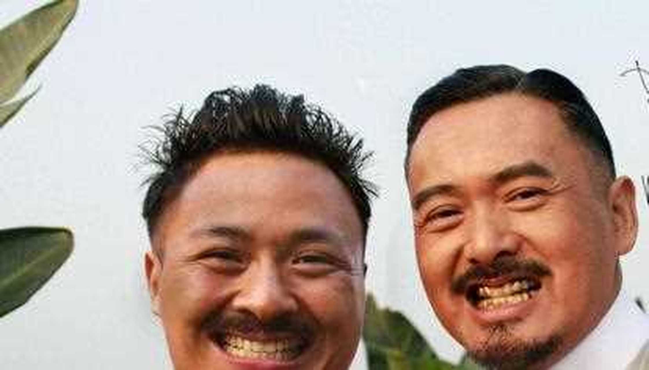 电影《让子弹飞》中,饰演周润发替身的演员文祥,因为和周润发长得过于