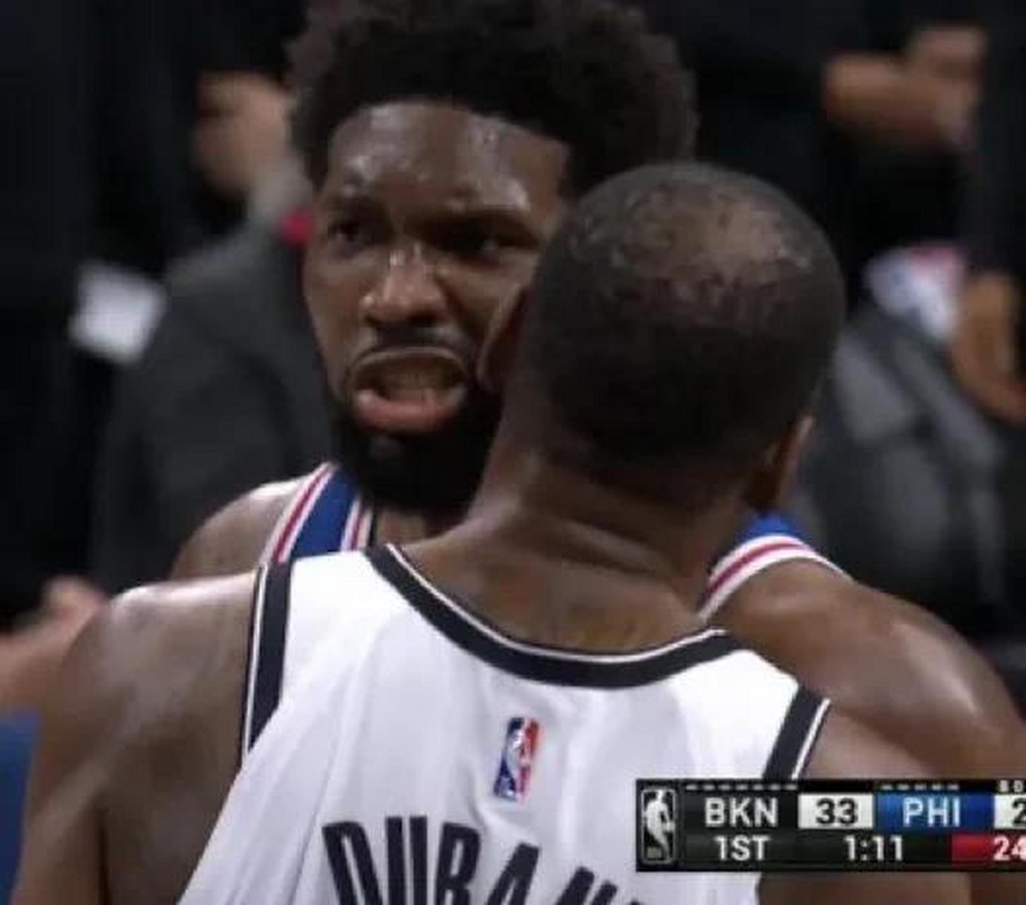 gif创作人# 杜兰特火了:摊手哥,你还有别的套路吗?别老是碰瓷好吗?