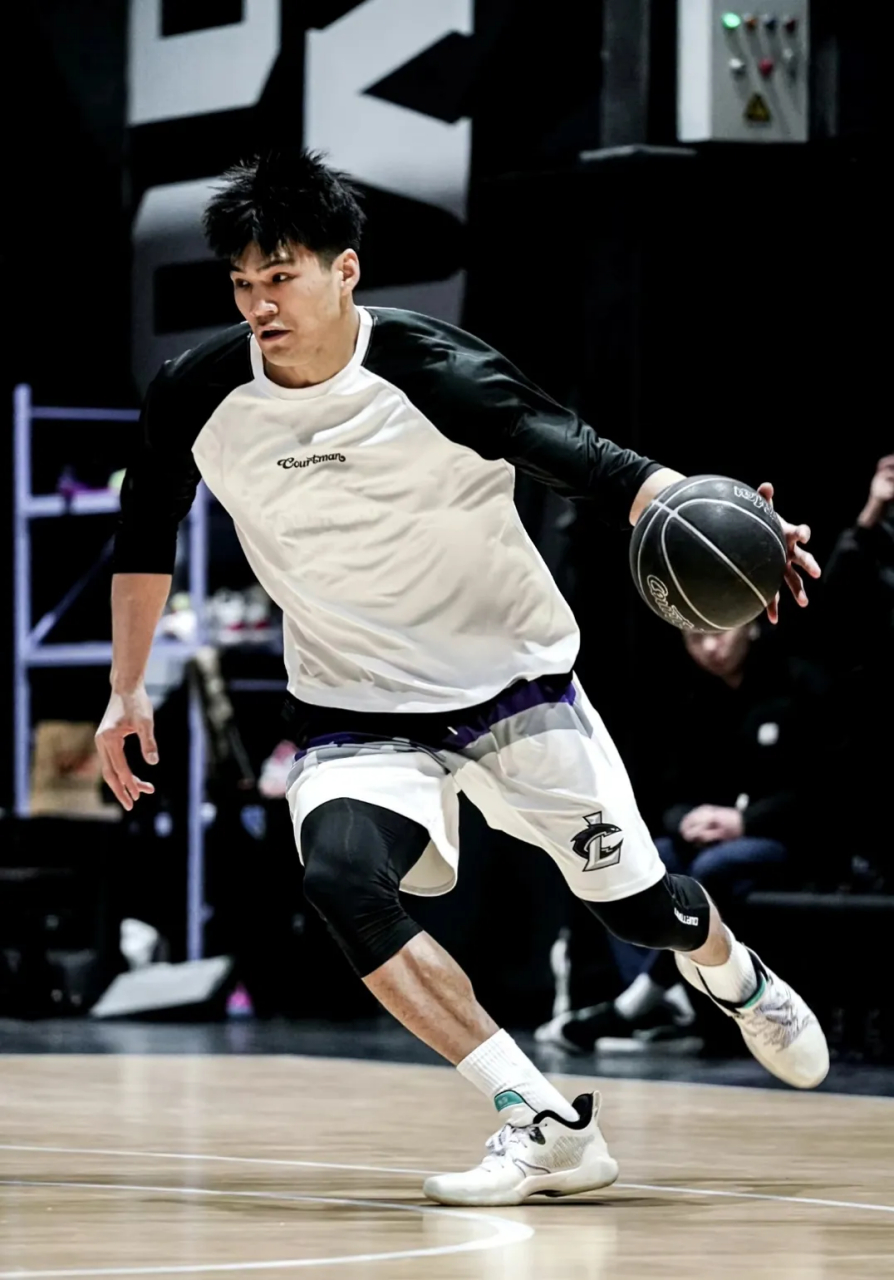 当陈国豪宣布加入野球帝之后,引来了不少质疑声.