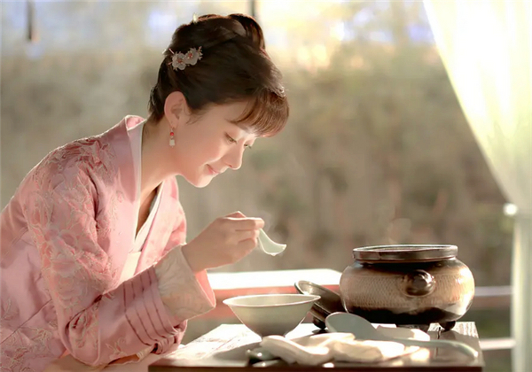 古代皇帝吃完饭,剩下的饭菜是如何处理的?说出来你别不信