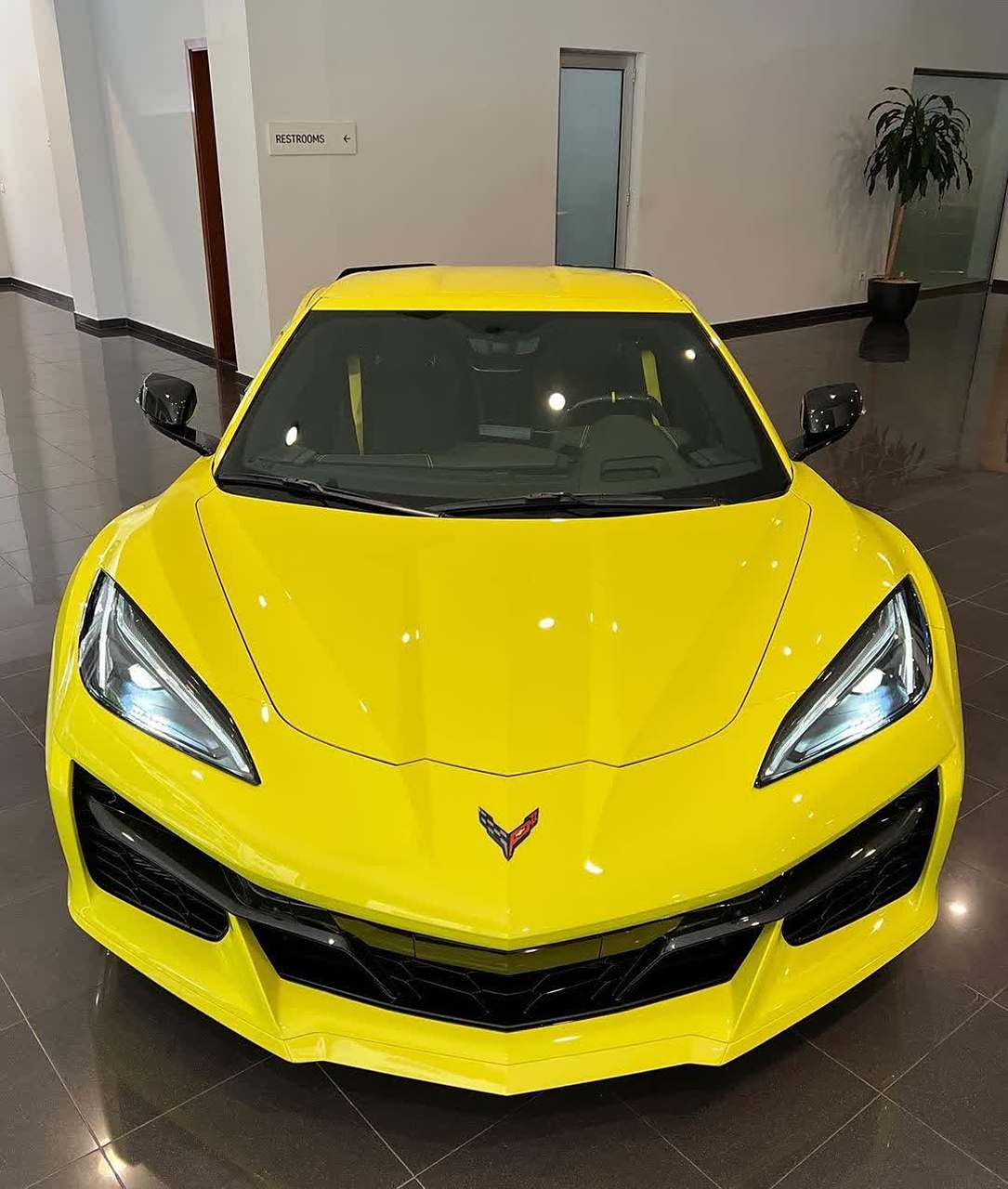 雪佛兰克尔维特z06,这绝对是最实惠的超级跑车