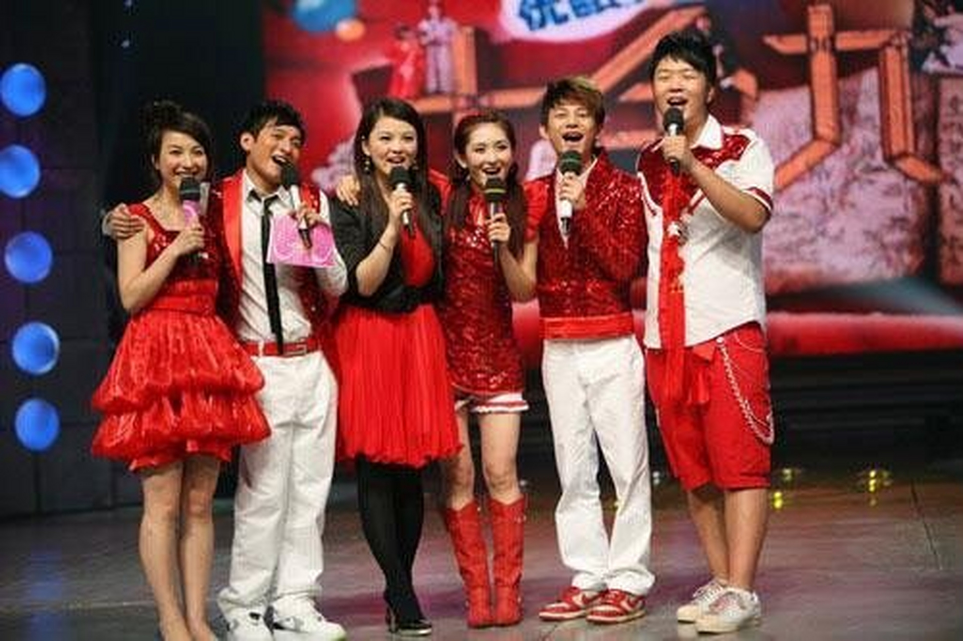 一个冷知识:宋美龄看过快乐大本营 快乐大本营1997年首播,宋美龄先生