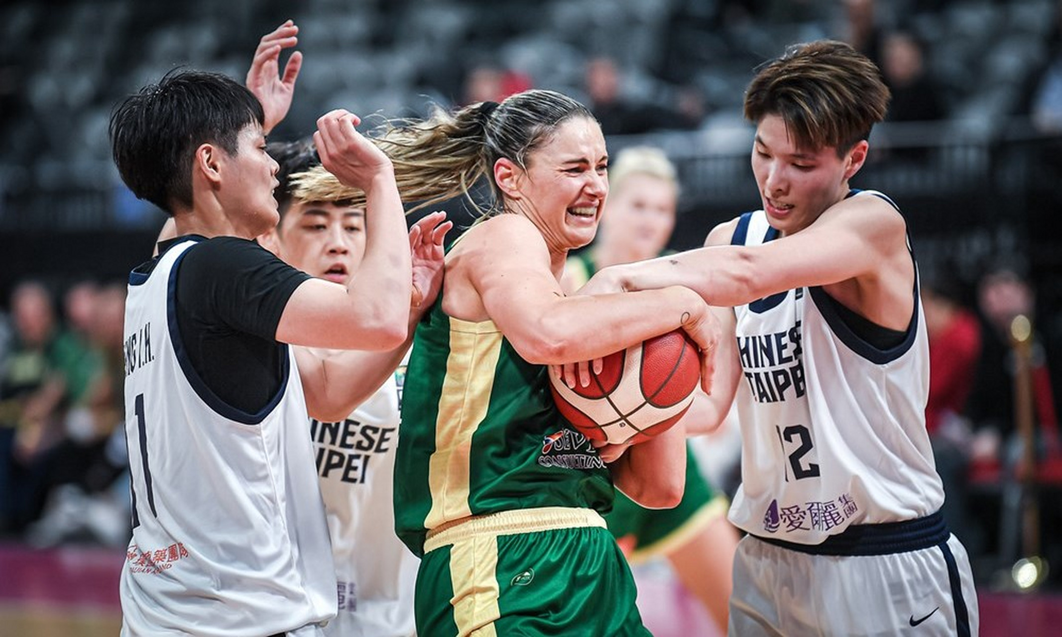 最终澳大利亚女篮91-45战胜中国台北女篮取得两连胜.