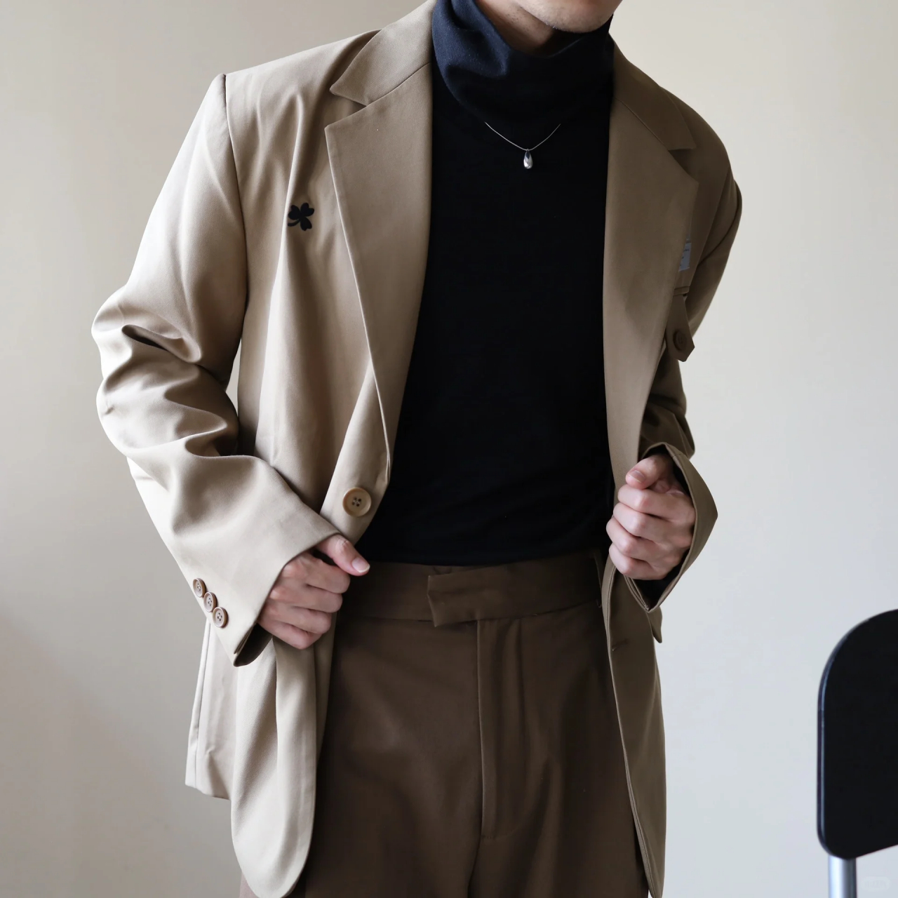 由简到繁的西装叠穿 这期是基础西装,同色系叠穿