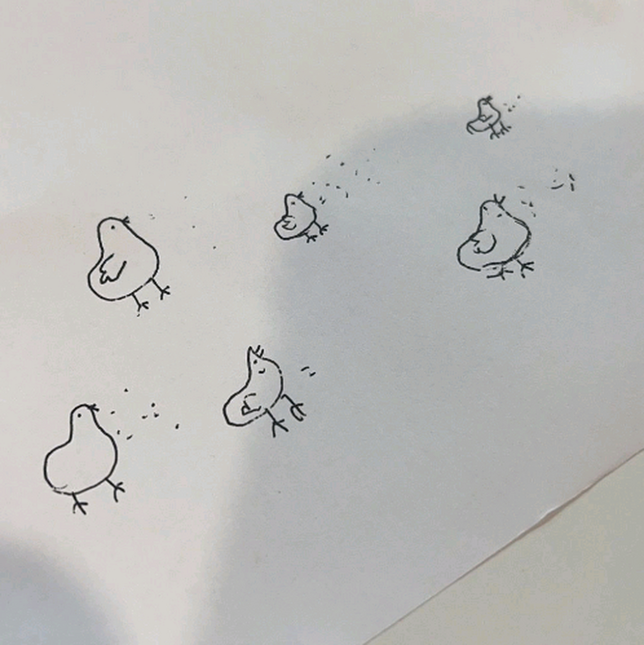 小鸡吃米图简笔画图片