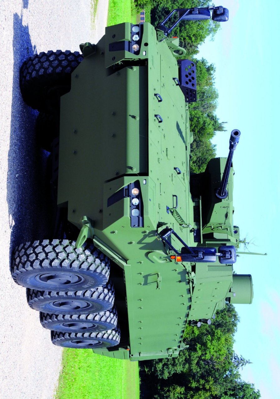 锯脂鲤iii一炮打响,极为畅销, 差不多是世界上最早的8×8型轮式装甲