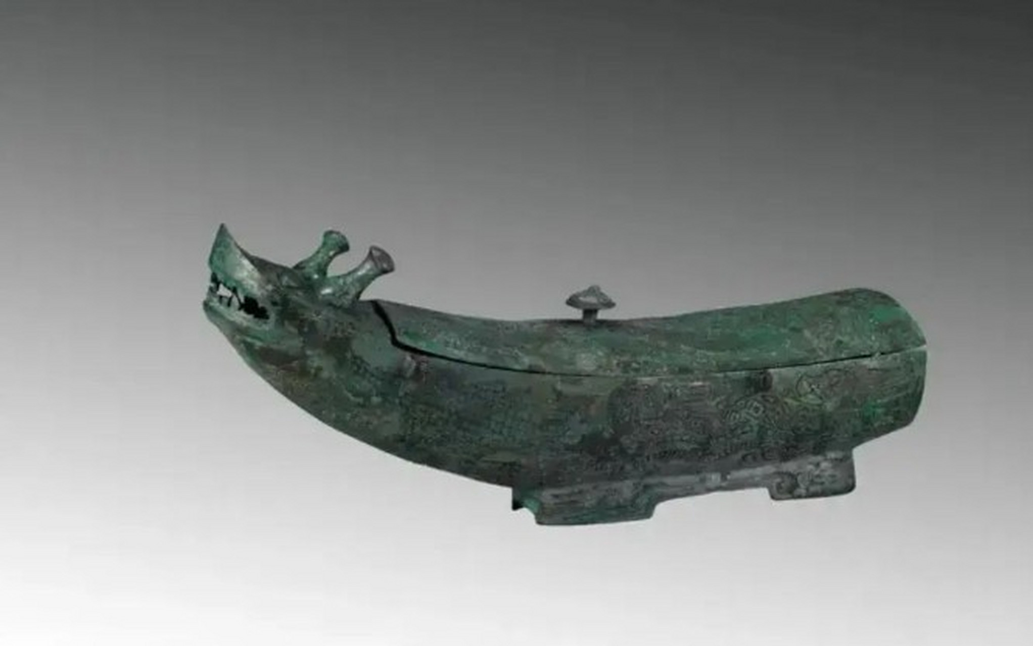 山西博物馆中的龙形觥,是1959年山西省石楼县桃花者村出土一件青铜器