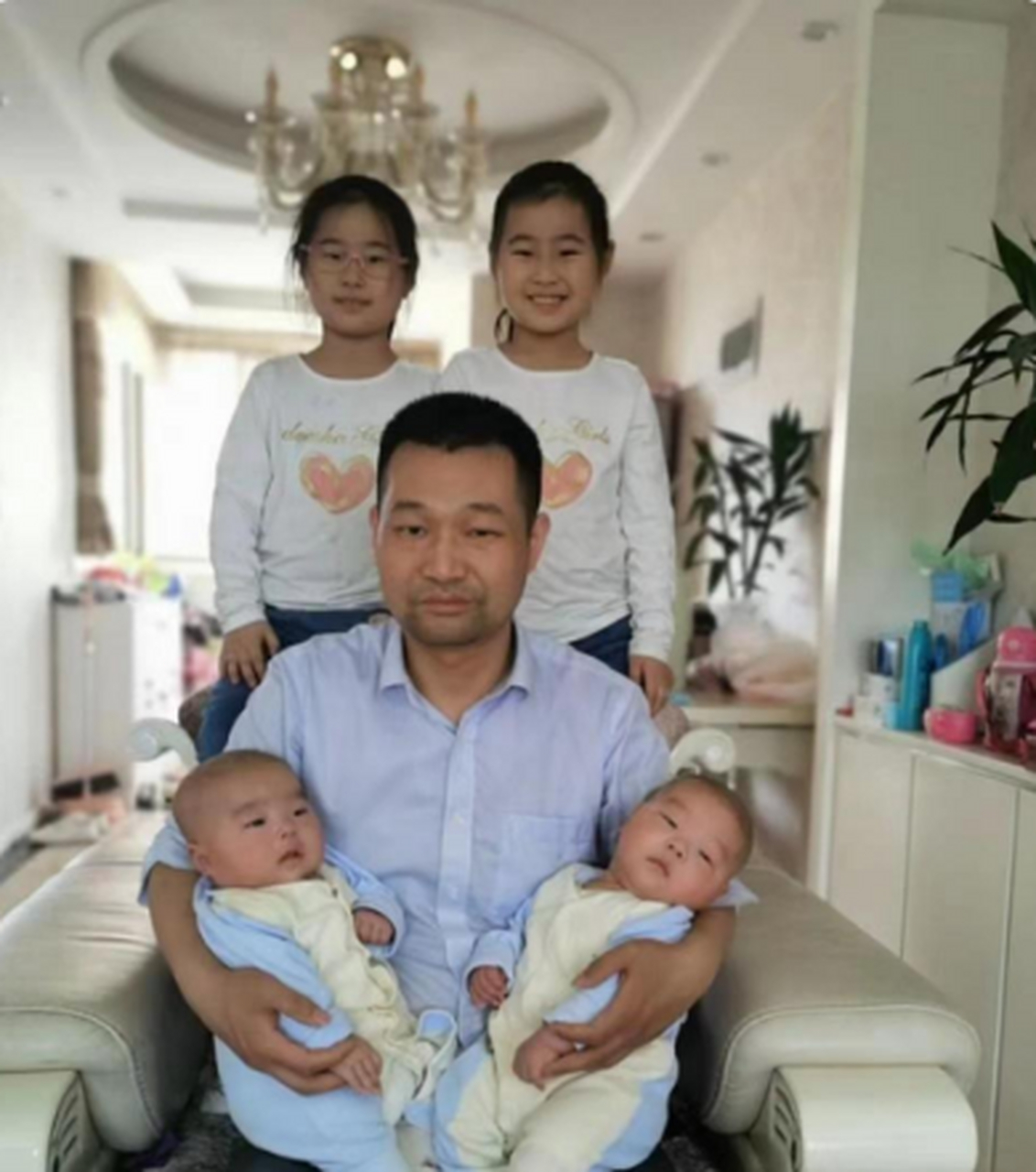 七年的时间  爸爸眼里面再也没有光了