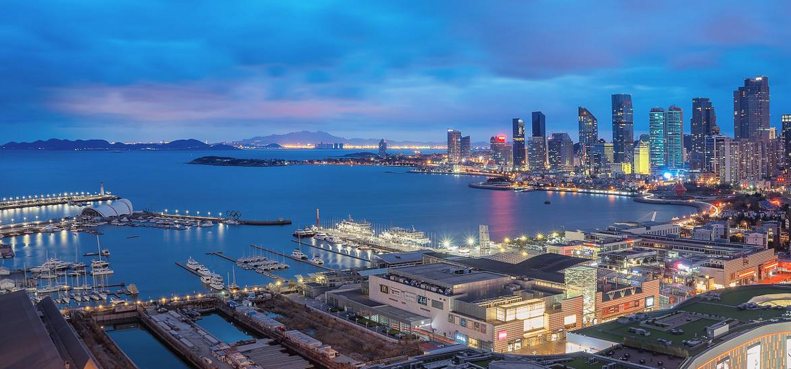 每个有着一定体量的城市都有自己的"富人区",青岛这座新一线城市也不