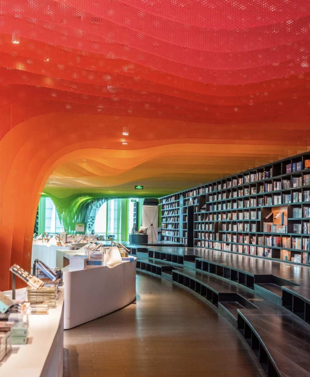 我见过,就在苏州 苏州钟书阁,与以往在其他城市打卡的钟书阁有很大的