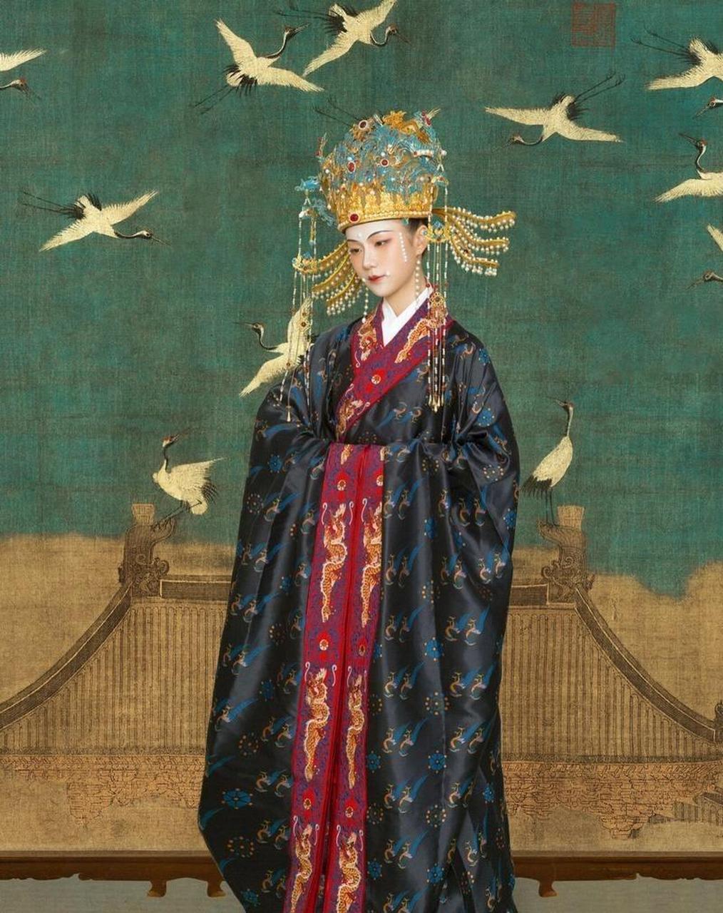 本文将从宋朝服饰的概述,宋朝时期的服饰审美及其影响等方面进行探讨