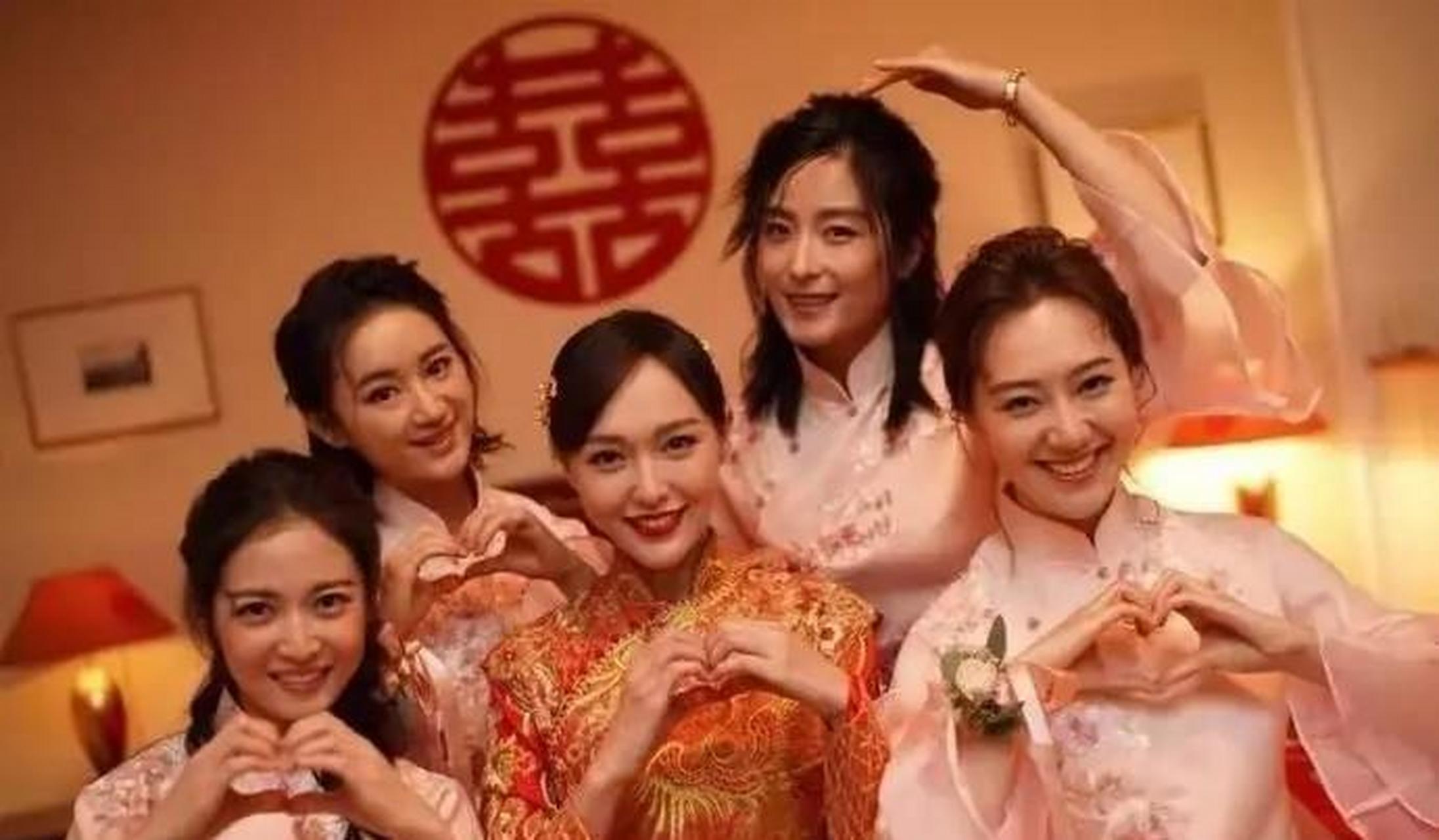 唐嫣的伴娘团曾被嘲"排面"不够,今个个红到发紫,让人高攀不起