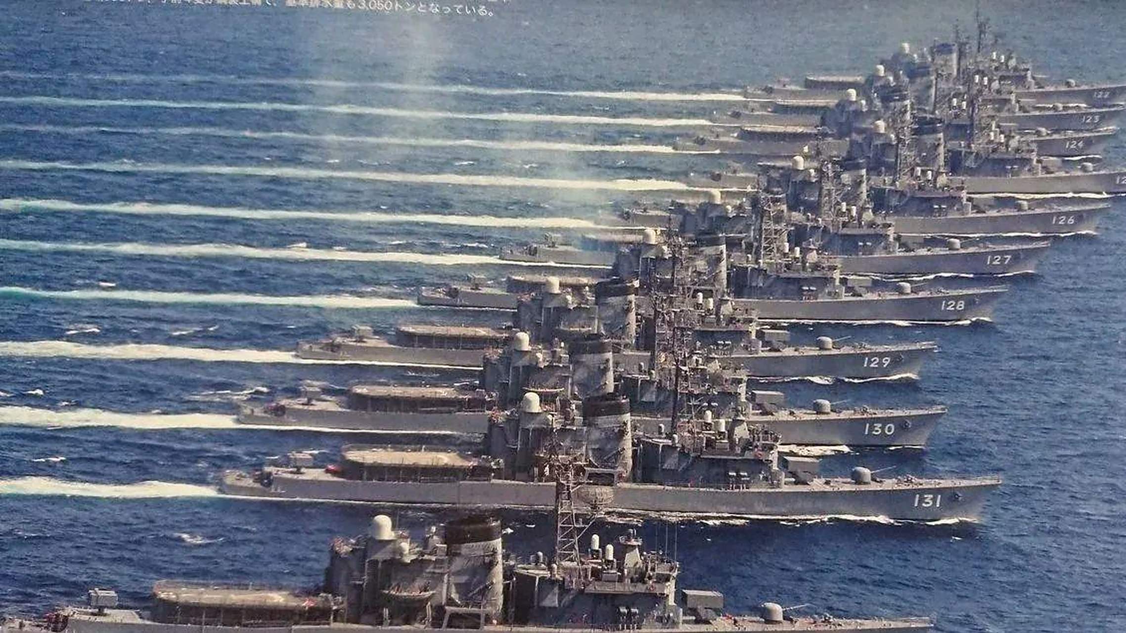 很多老军迷对日本八八舰队肯定印象深刻,当年日本经常摆出八八舰队一