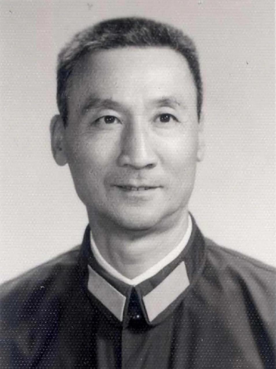 在人才济济的八一厂,即使他也是出类拔萃的好演员