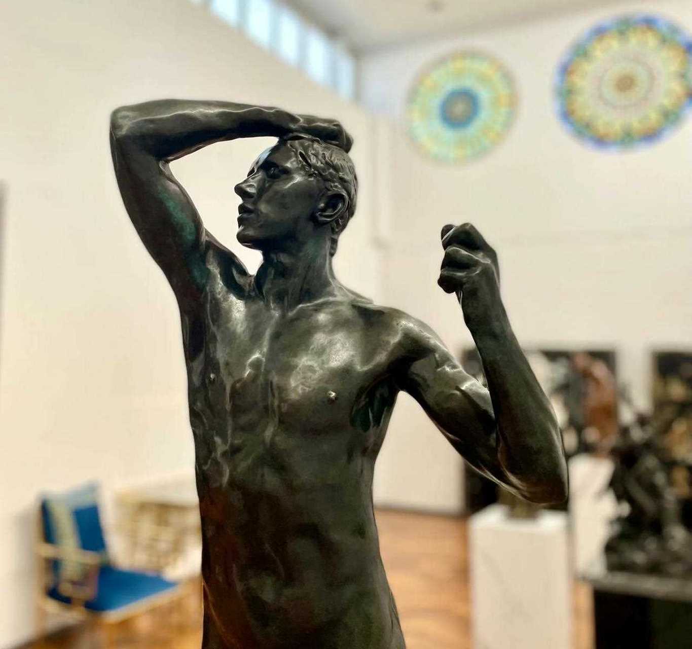 宽37厘米,深31厘米 《青铜时代》是罗丹的成名之作,从其中能看到青年