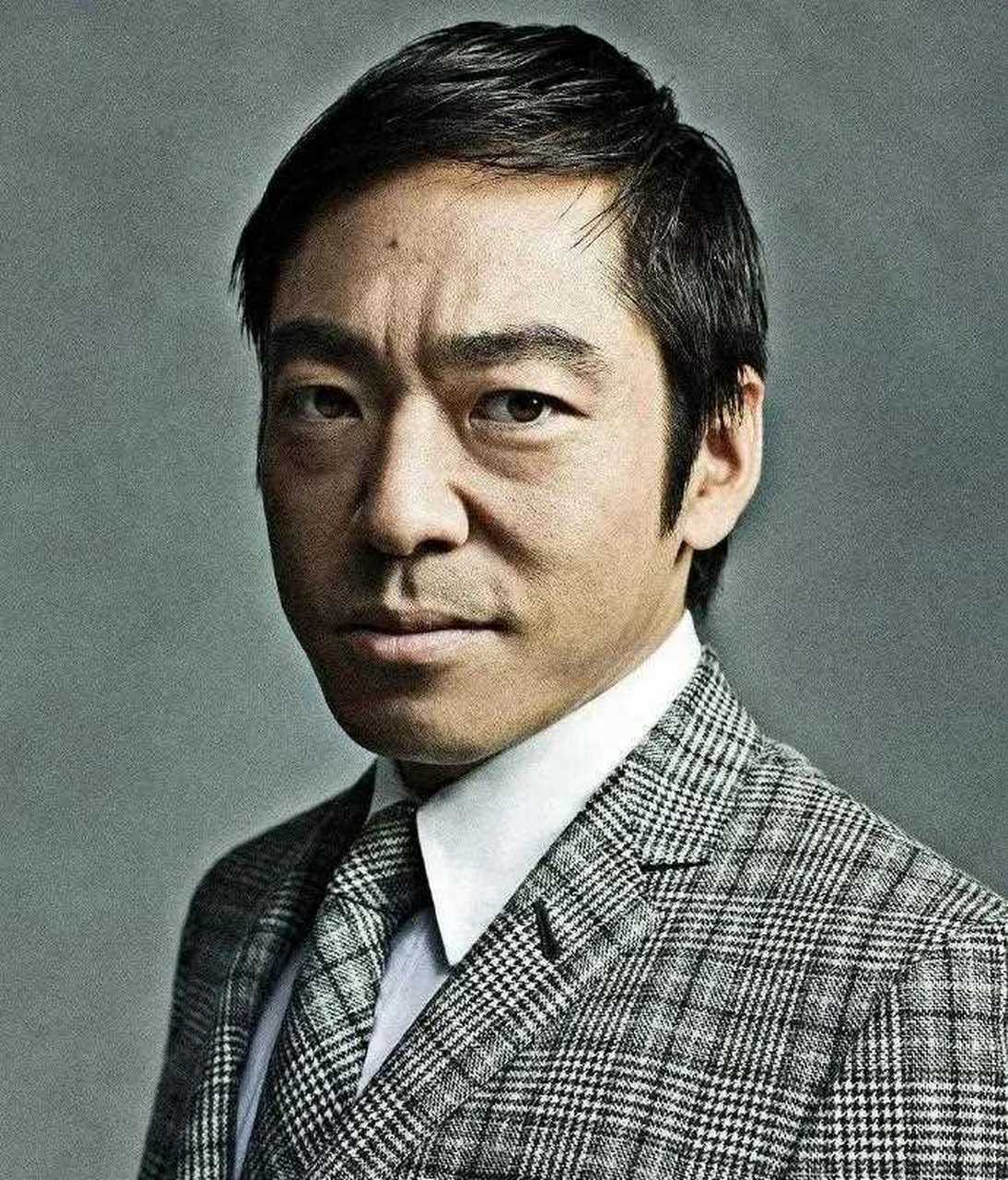 据日媒:著名演员香川照之19年曾在银座的一家俱乐部内对一名女性服务