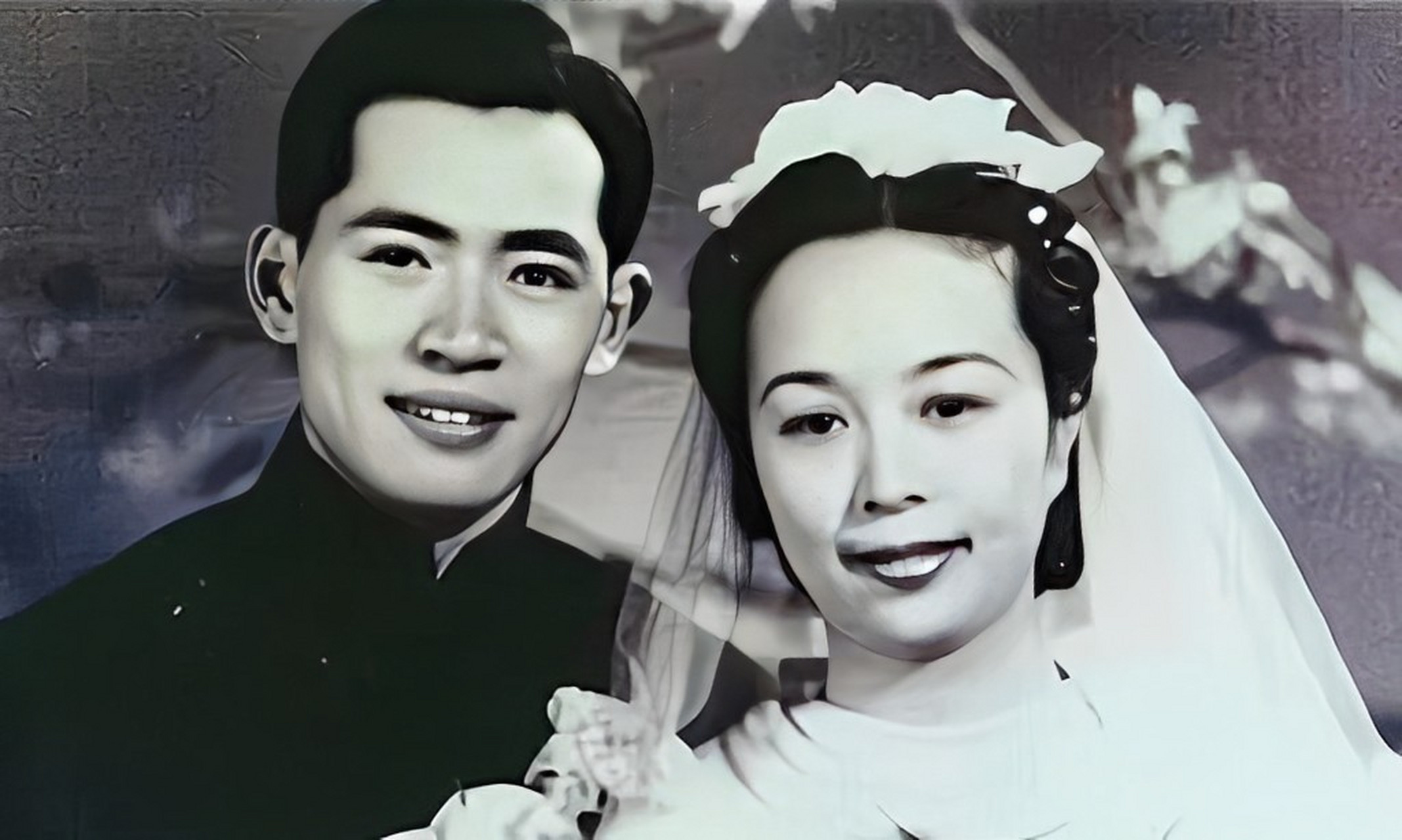 1906年,18岁的张武龄与22岁的陆英结婚.