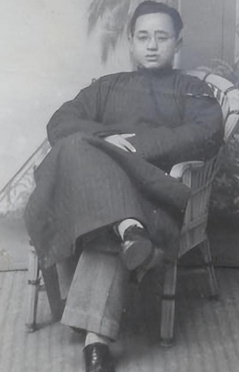 1947年,汪精卫的走狗丁默邨被判处死刑,枪决前吓得