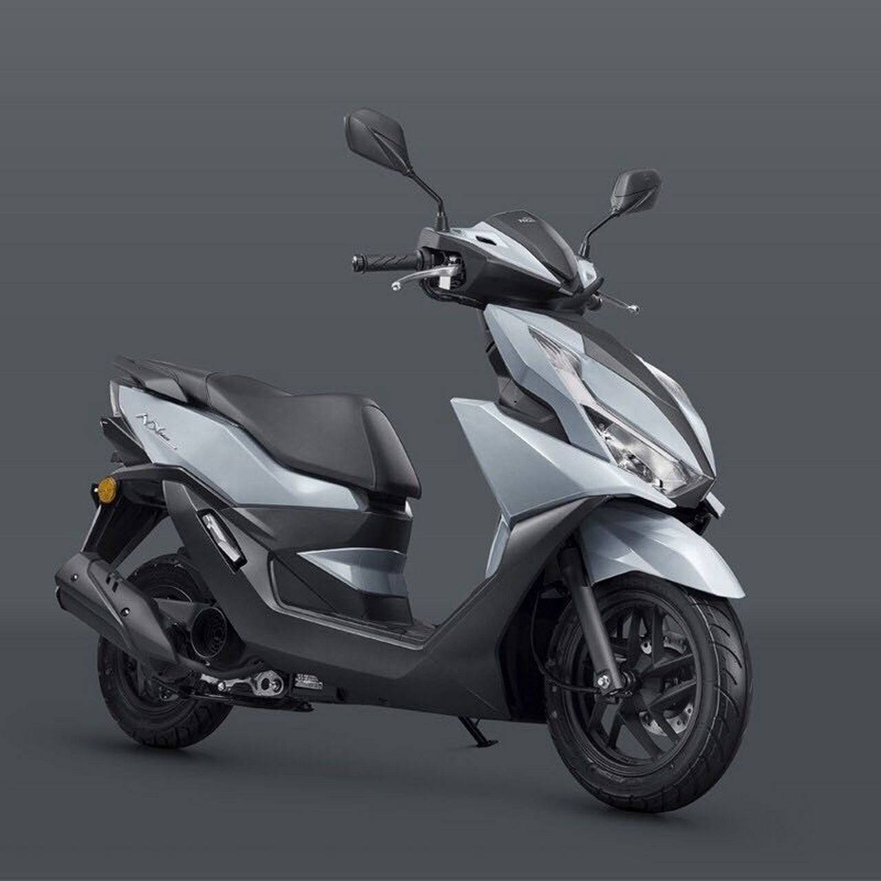 五羊本田 nx125是一款高性能,轻巧实用的踏板摩托车,它拥有良好的安全