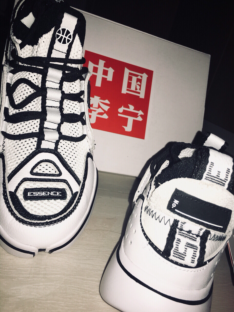 巴黎时装周走秀款李宁悟道2 ace,第一批拿到啊!
