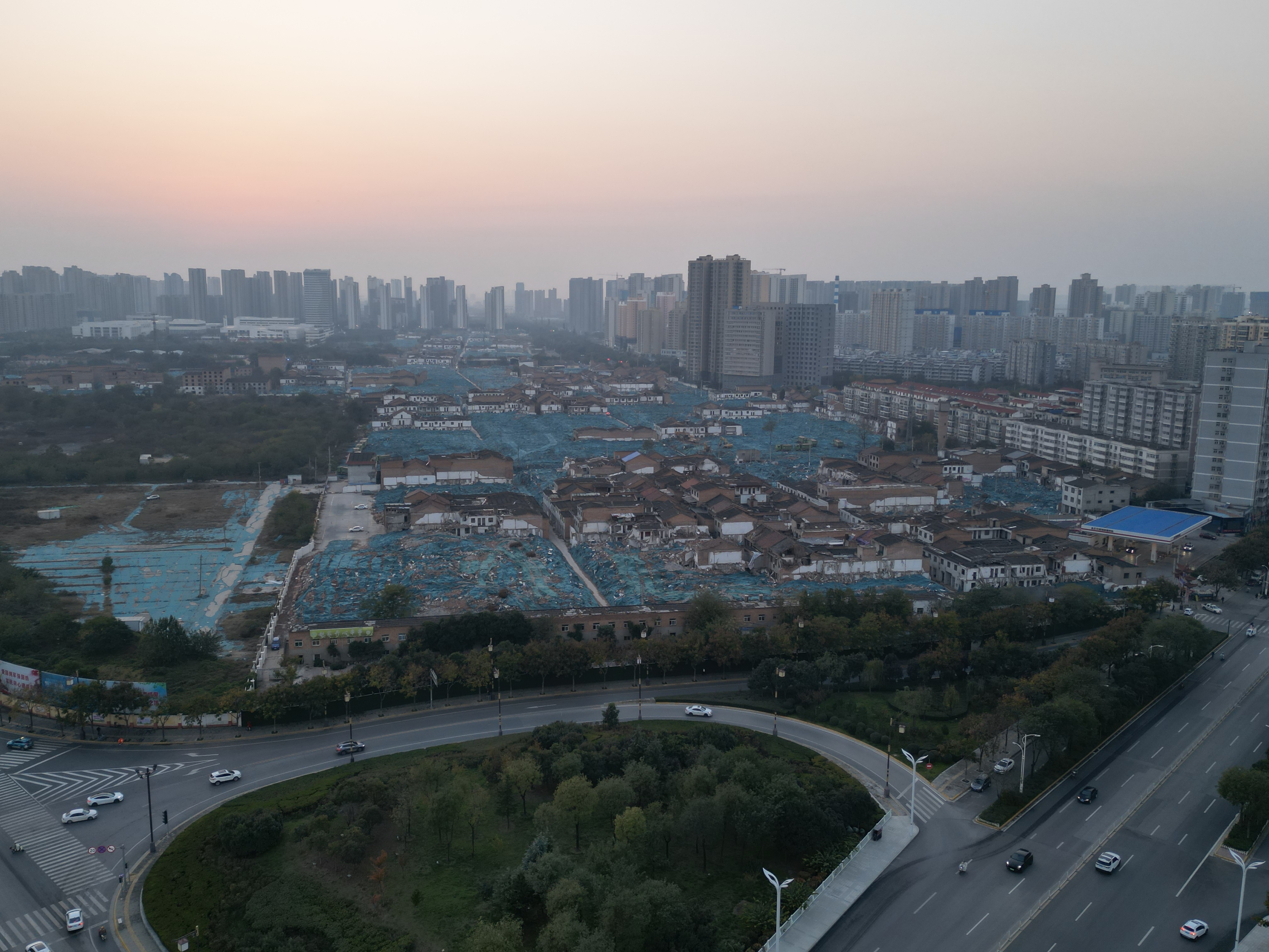 见证者# 两寺渡村,这个在咸阳赫赫有名的城中村,被称为历史的见证者