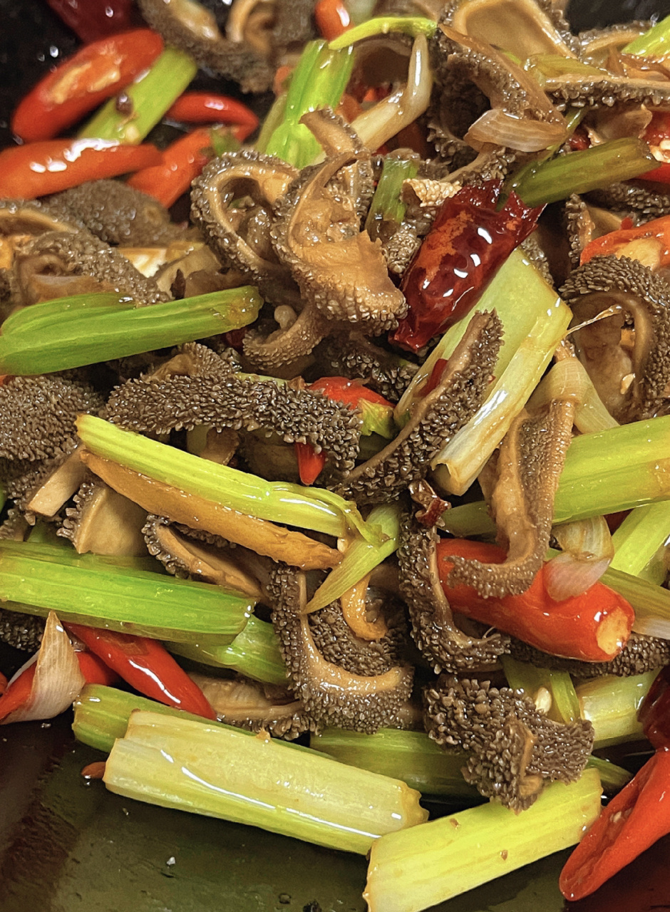 简单又好吃的家常菜,爆炒羊肚 又辣又香好吃到无法拒绝,经常去的一家