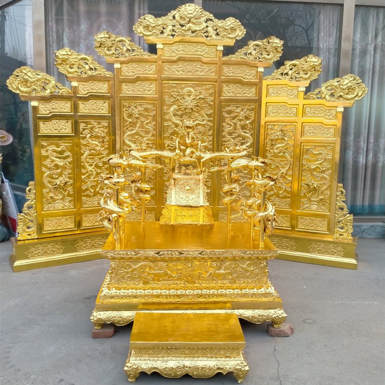 贴金铜龙椅工艺品定制 1.