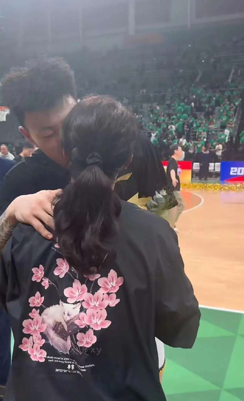 希望张镇麟才拿两个总冠军不要骄傲,因为广东队很多球员的冠军都比