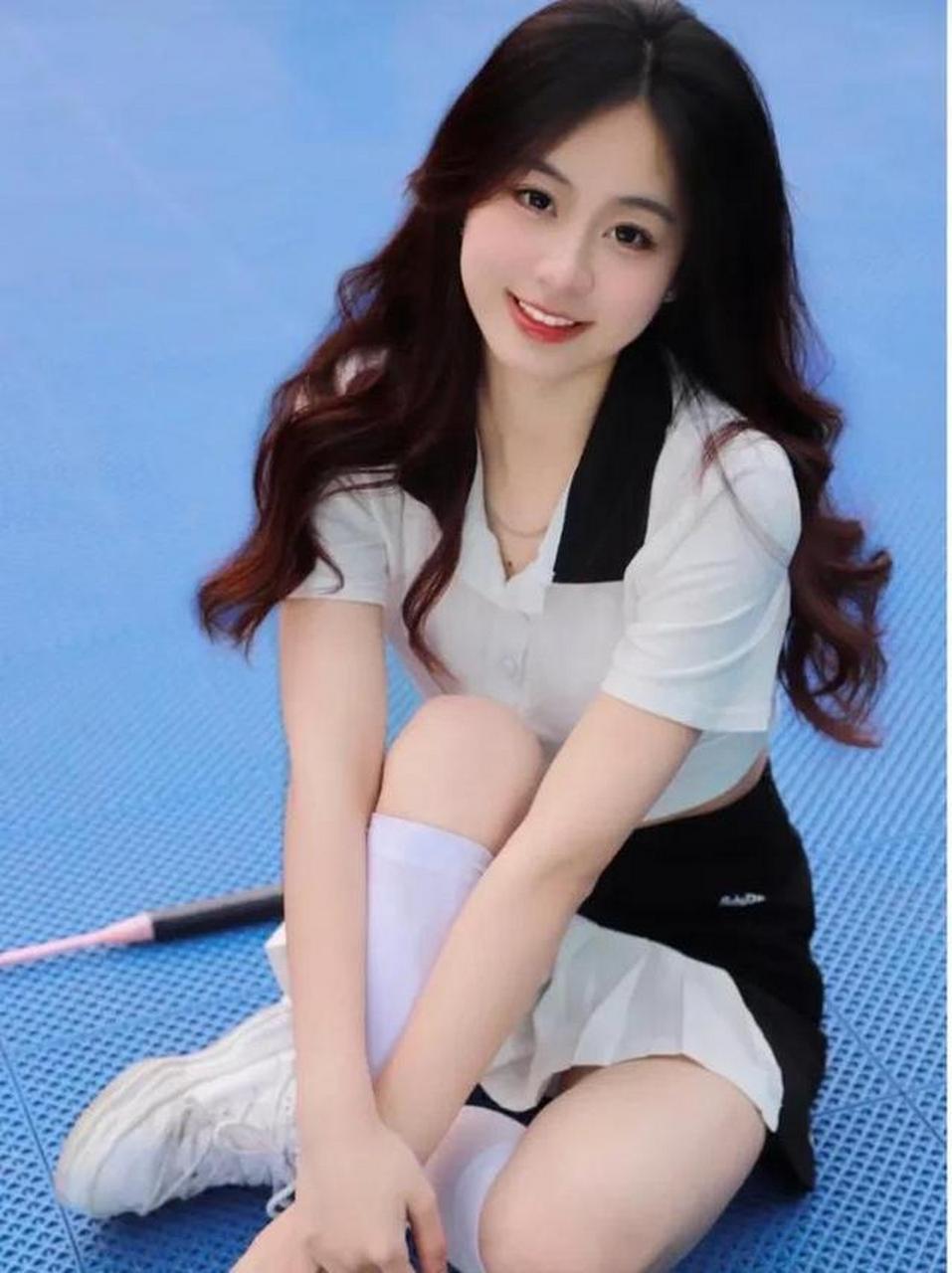 校花黄婷婷