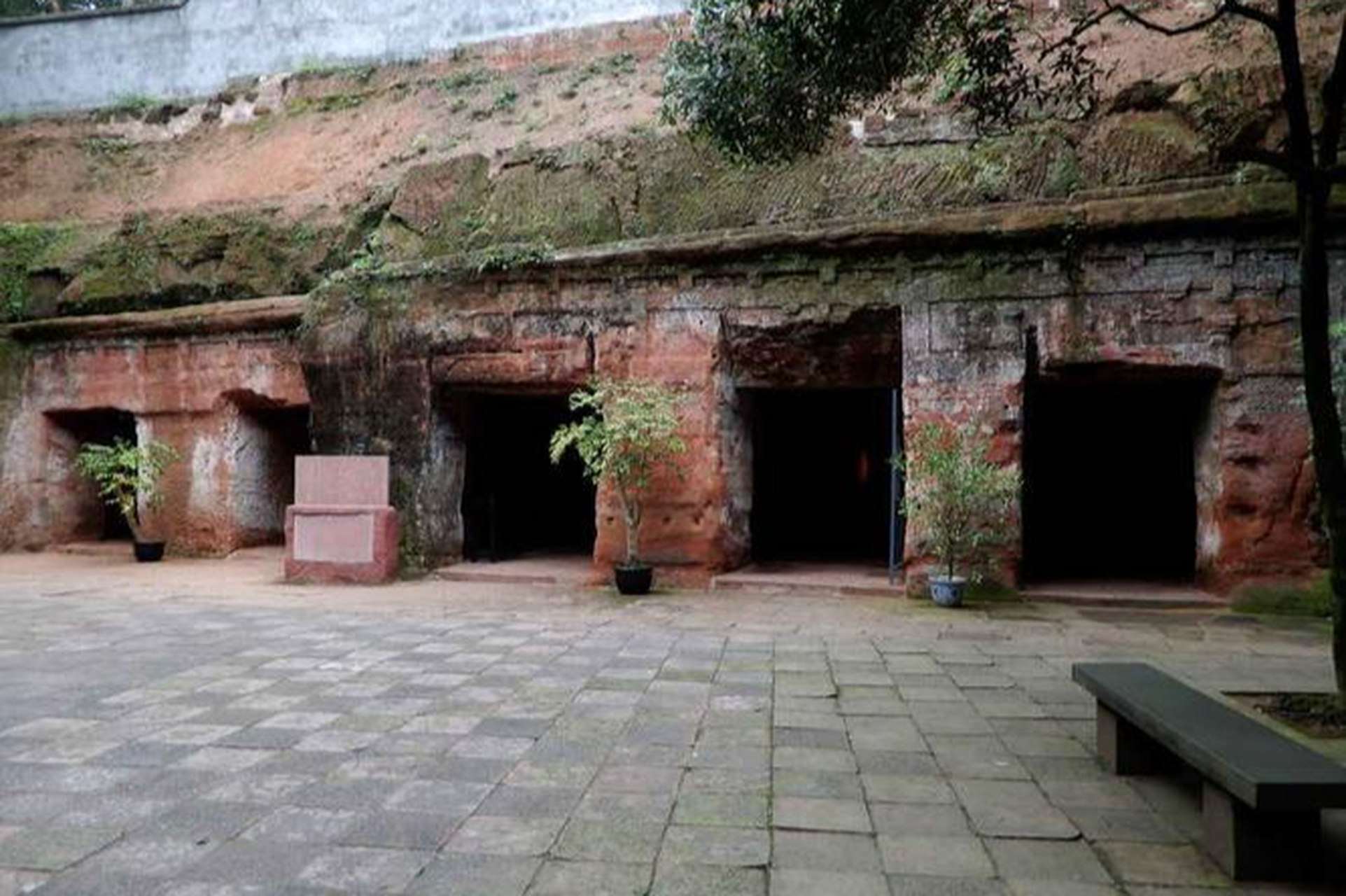 乐山麻浩崖墓博物馆,这里是中国古墓葬遗址的代表性地点!