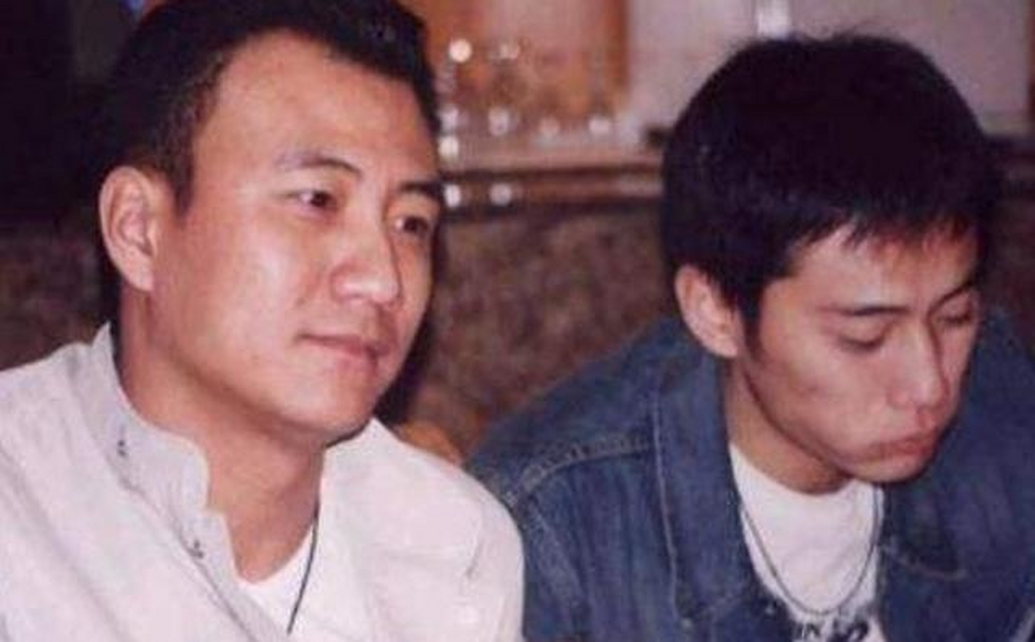 1990年的《恶狼与天使》是胡军参演的第一部电影,此后12年的时间里