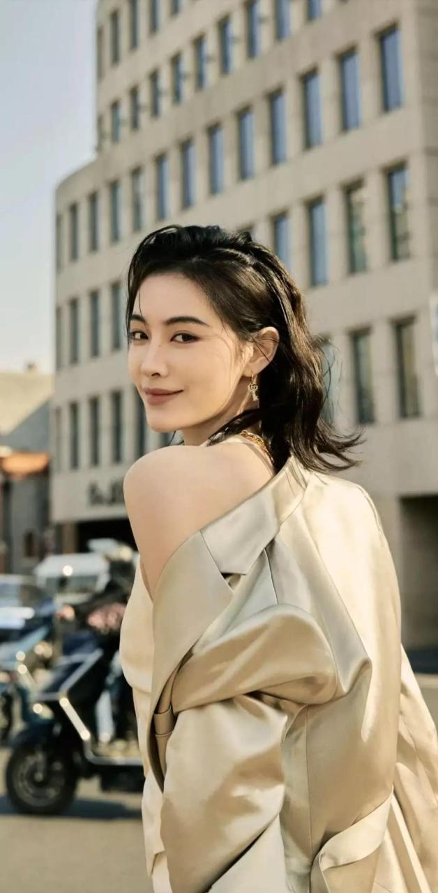 手机大片,女星周洁琼和许佳琪