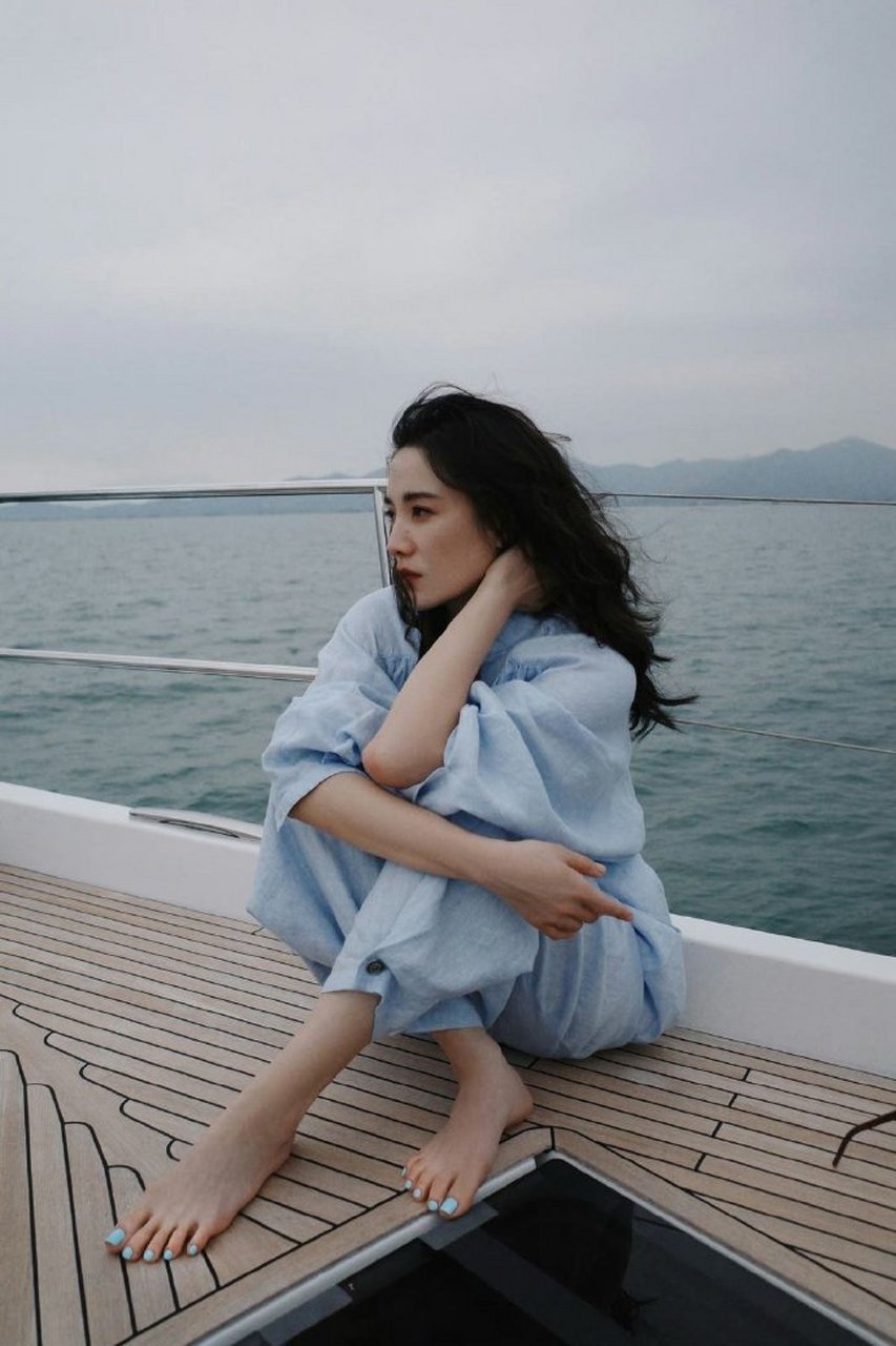 星闻#  宋佳由于气质真的好独特, 所以导致很多人超级喜欢她! #宋 