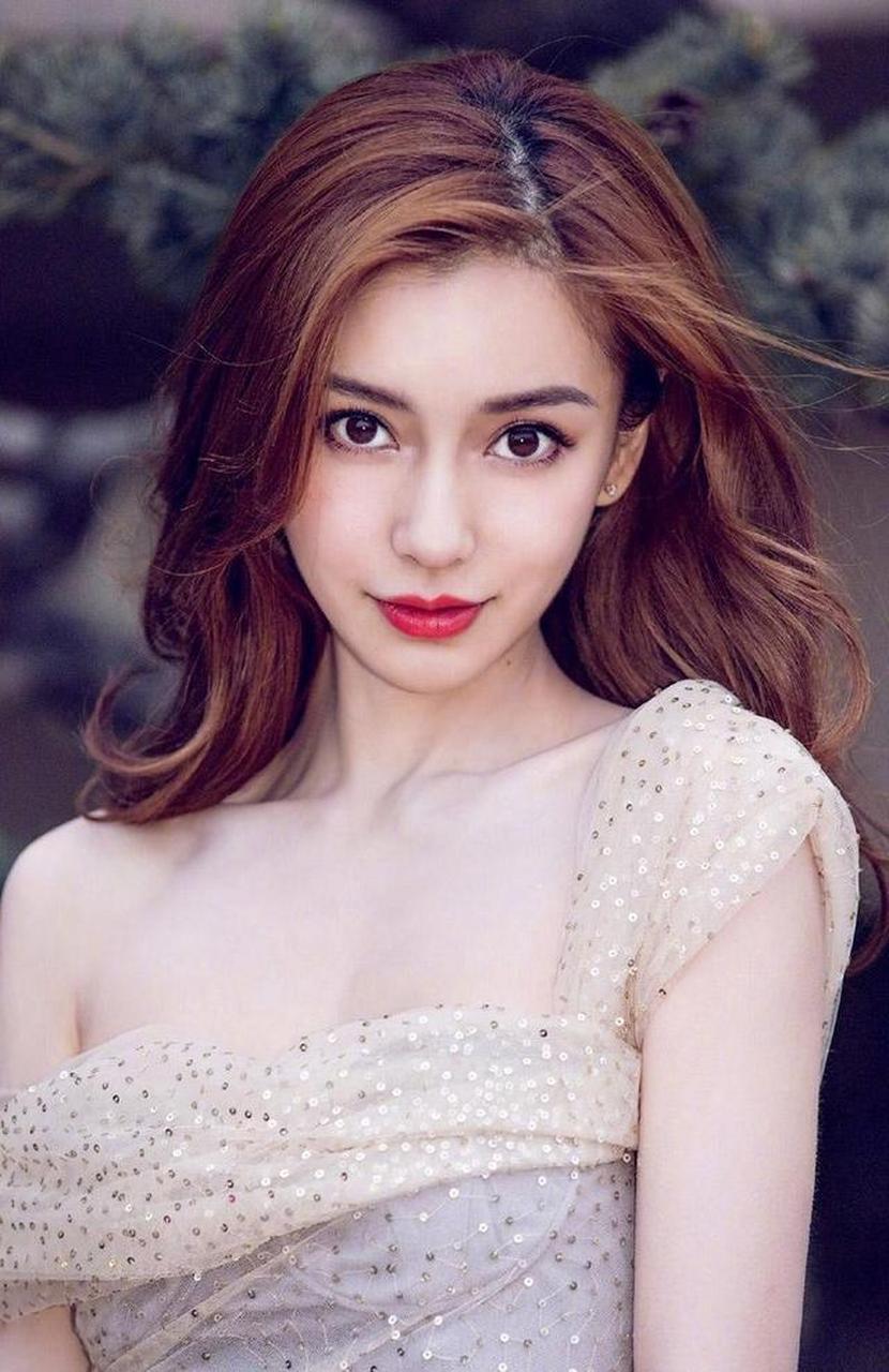 青春如火的杨颖angelababy街拍