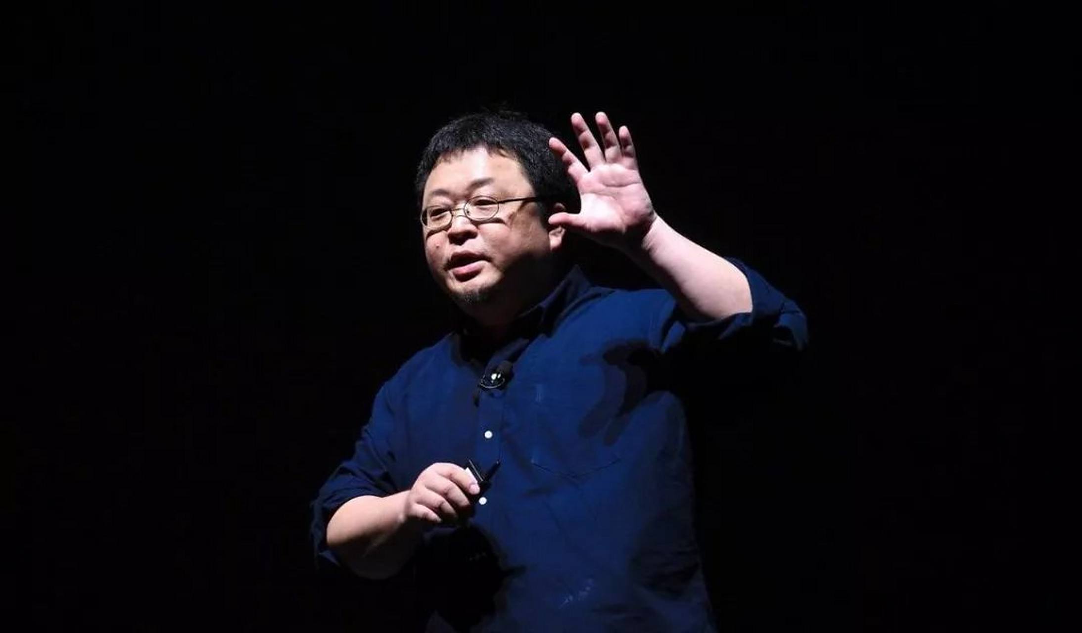 罗永浩:"妓女的眼中,这个世界上没有女人是不卖的