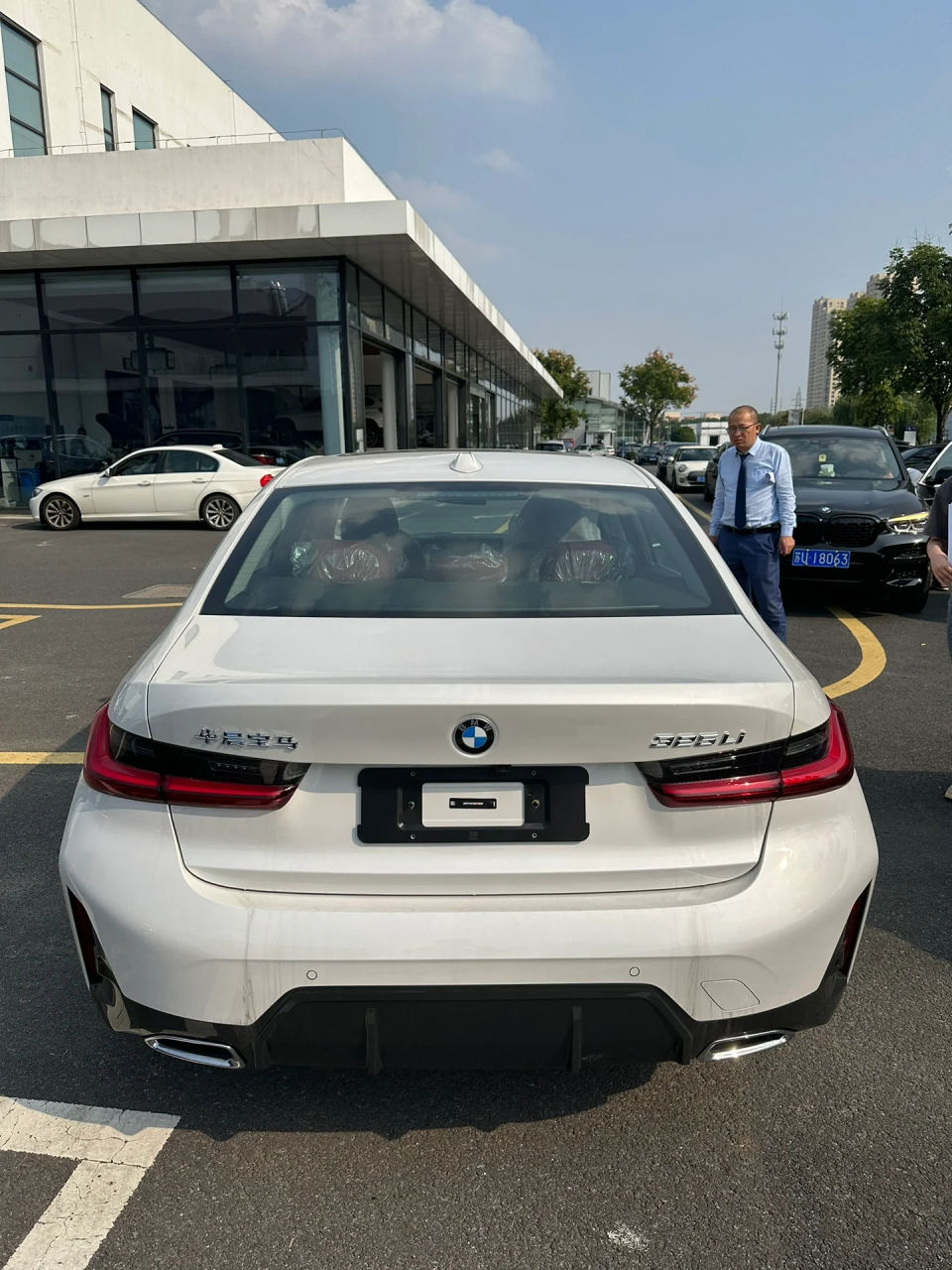 苏州宝马325li运动套装  昨天看了一天34c77特斯拉modely,总结下,c