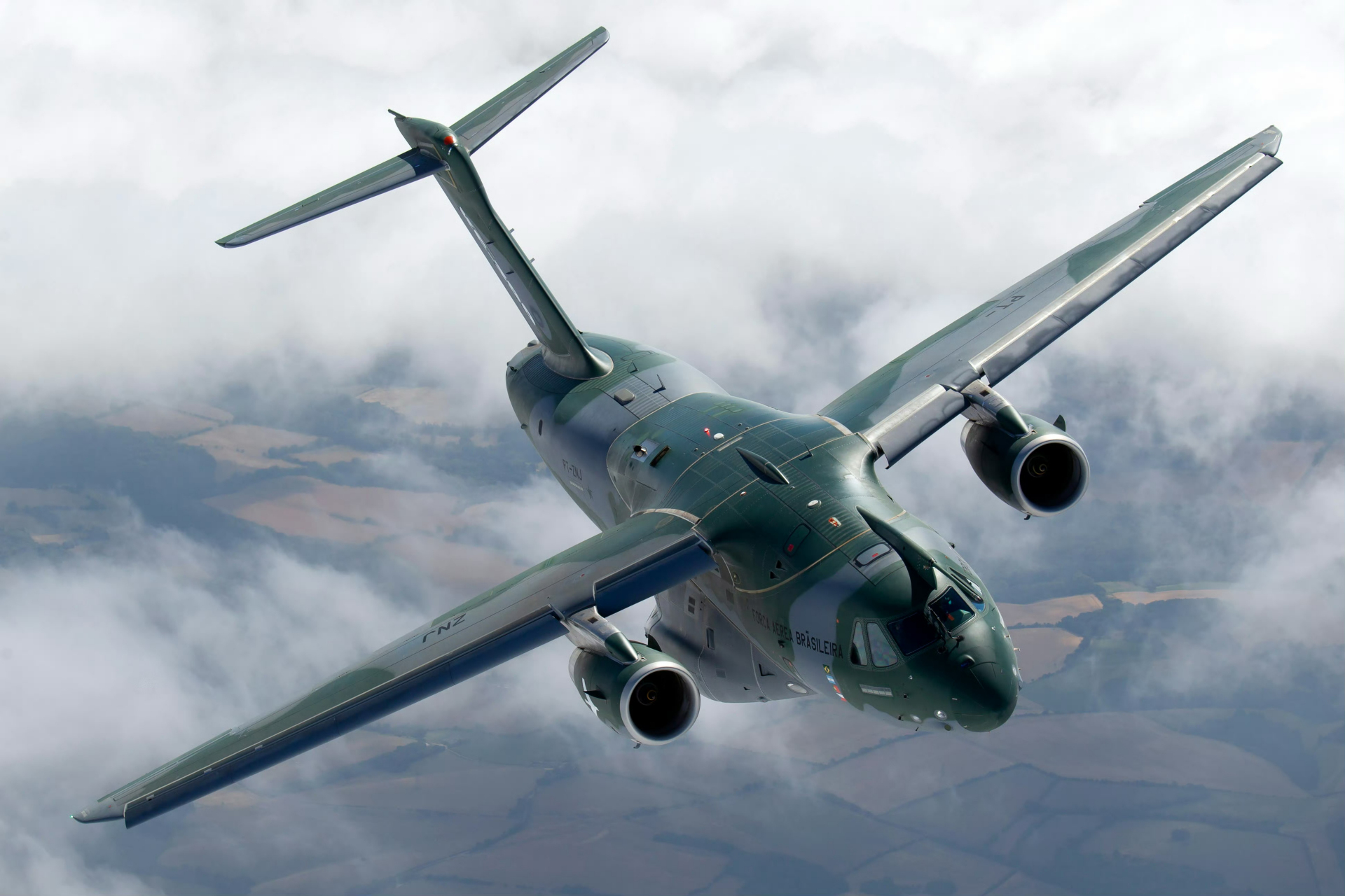 巴西航空工业kc-390运输机资料图片,有一说一,这飞机的颜值还是非常不